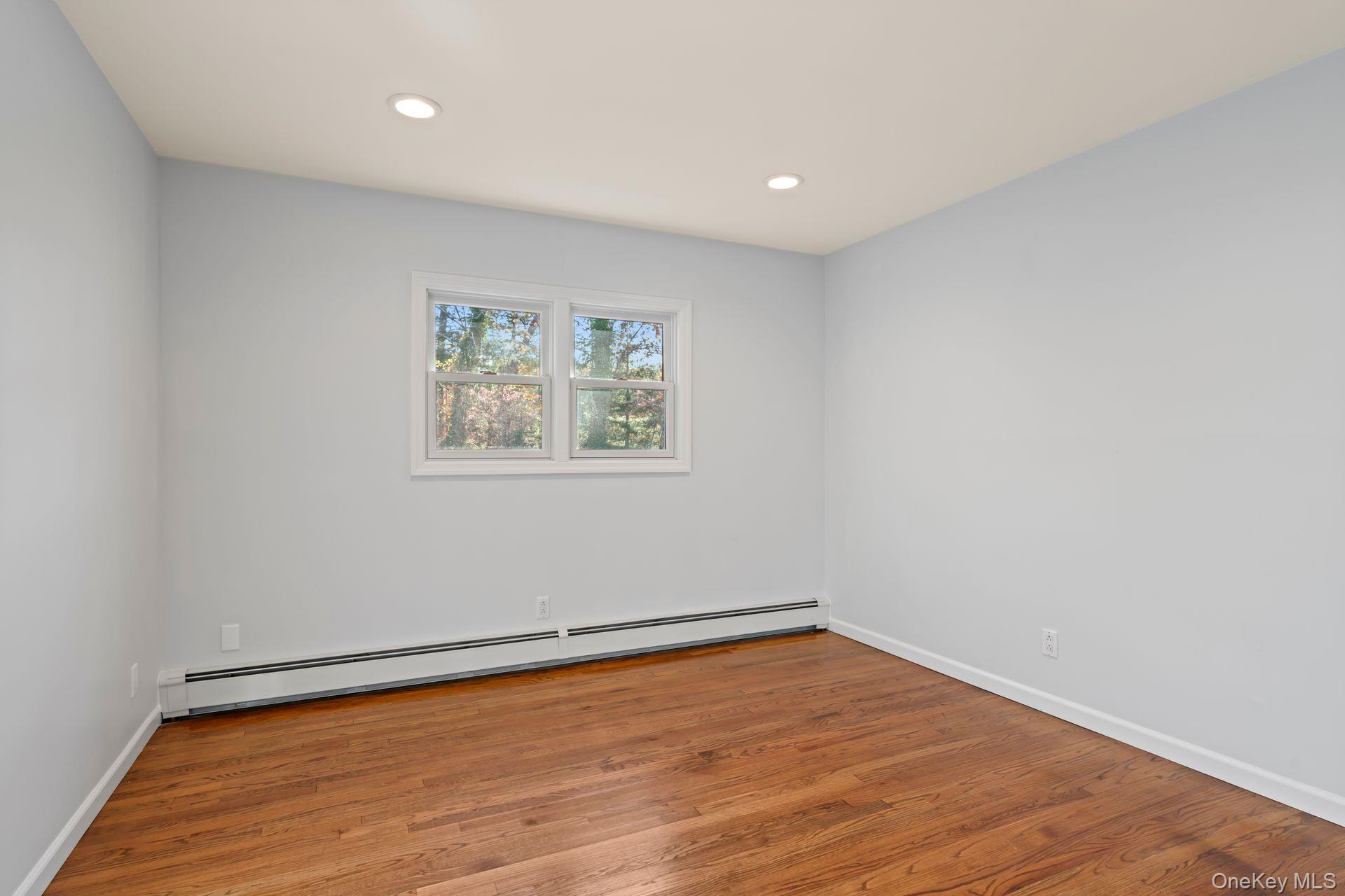 Single Family Potter  Suffolk County, NY 11743, MLS-984540-14