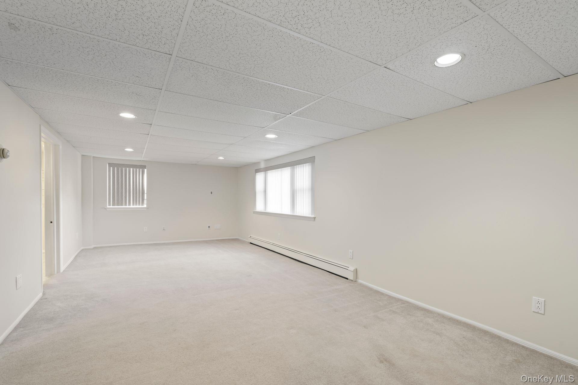 Single Family Potter  Suffolk County, NY 11743, MLS-984540-26