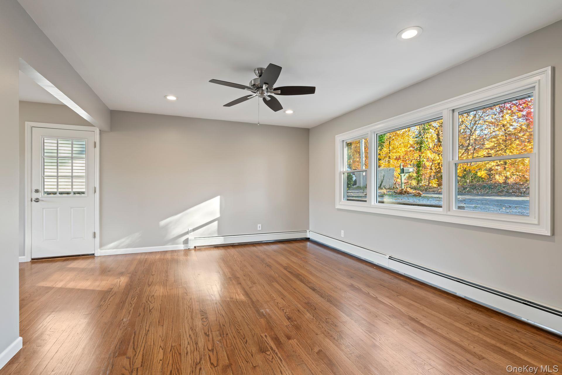 Single Family Potter  Suffolk County, NY 11743, MLS-984540-5