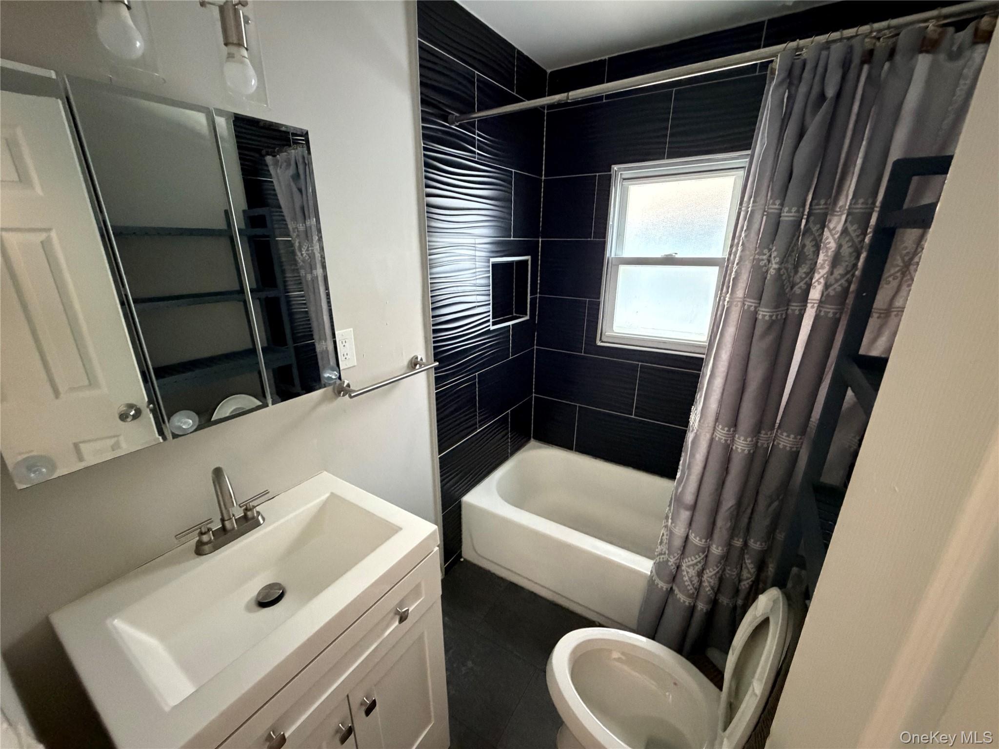 Single Family 118th Street  Queens, NY 11420, MLS-984548-17