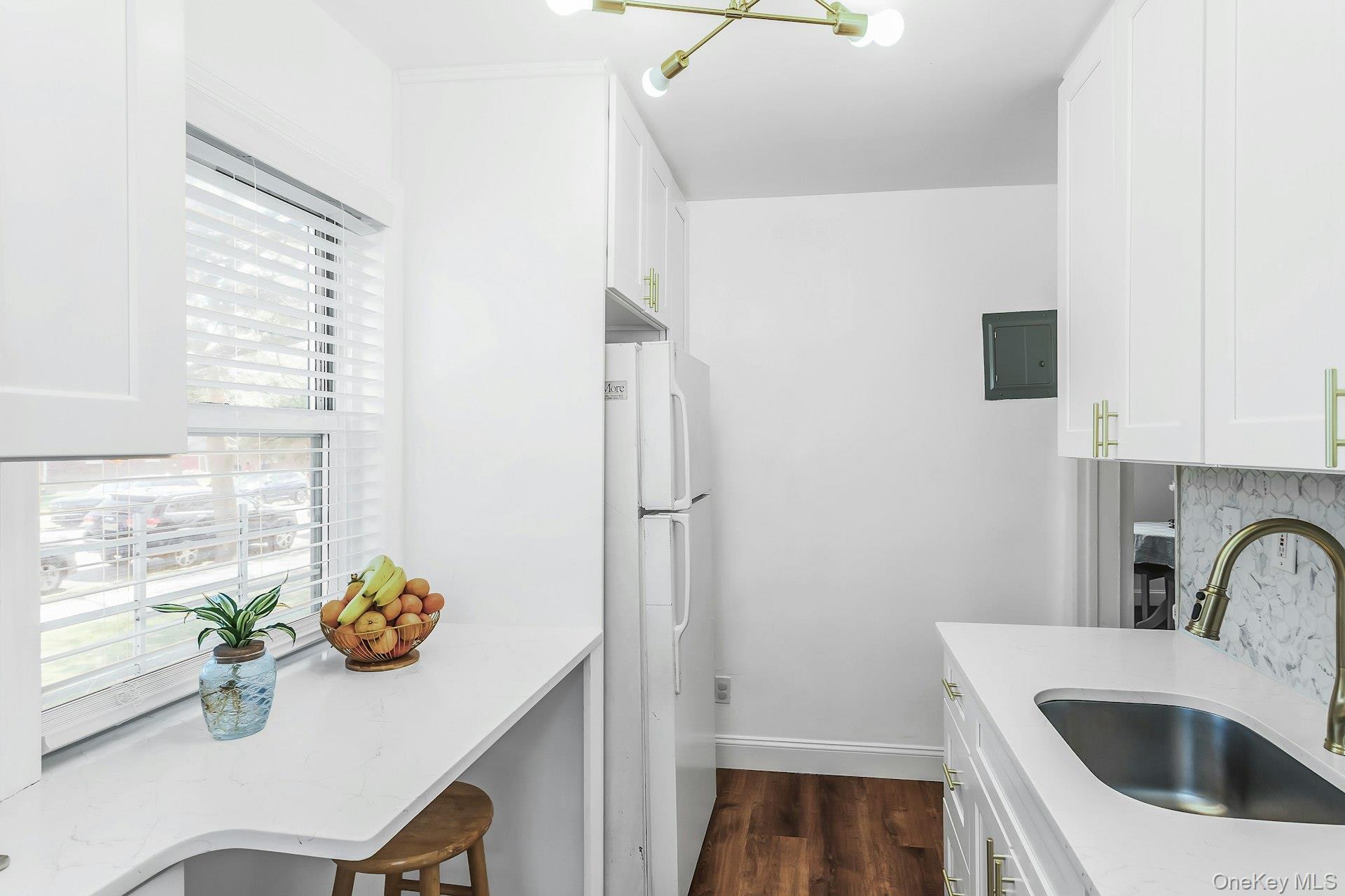 Coop 234th  Queens, NY 11422, MLS-984556-10