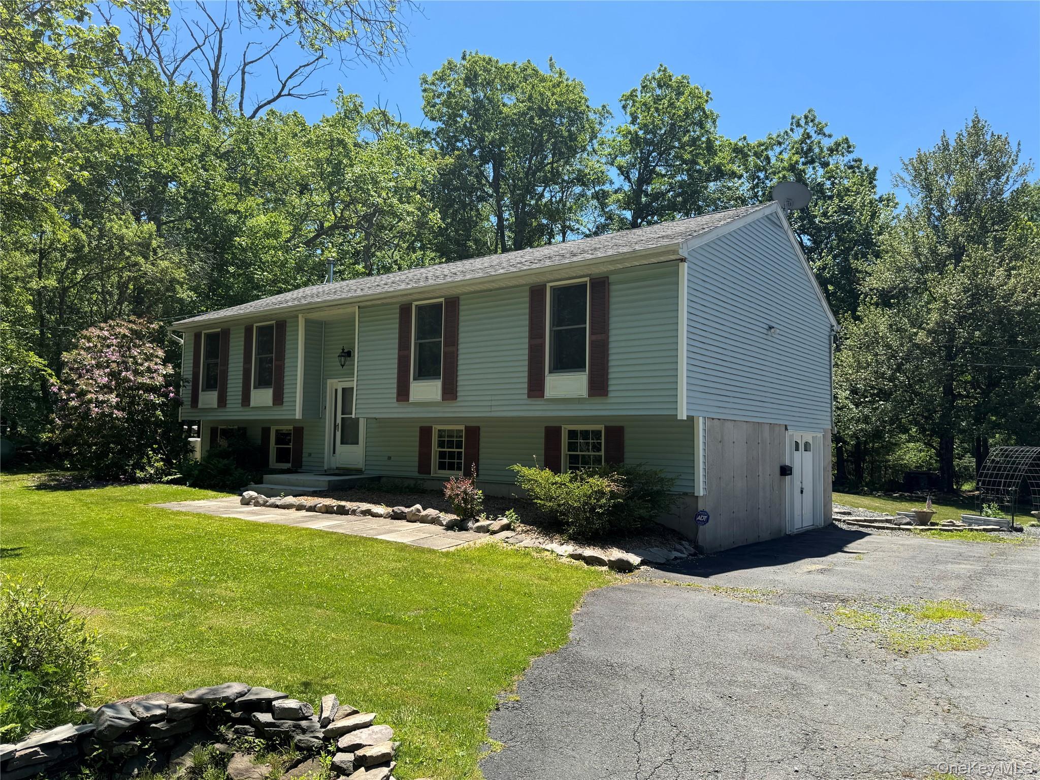 Single Family Wurtsboro Mountain Road Sullivan County, NY 12790, MLS-984570-3
