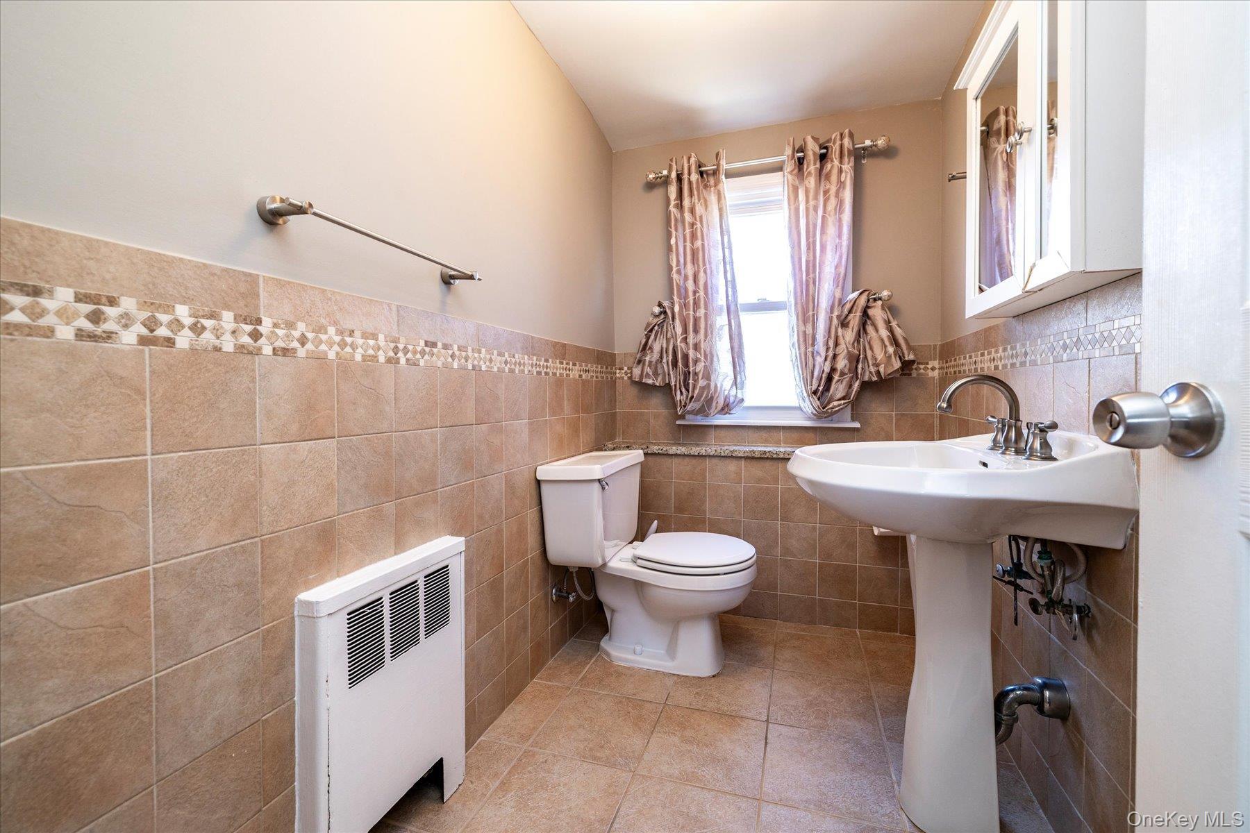 Single Family Thompson  Nassau County, NY 11572, MLS-984591-11
