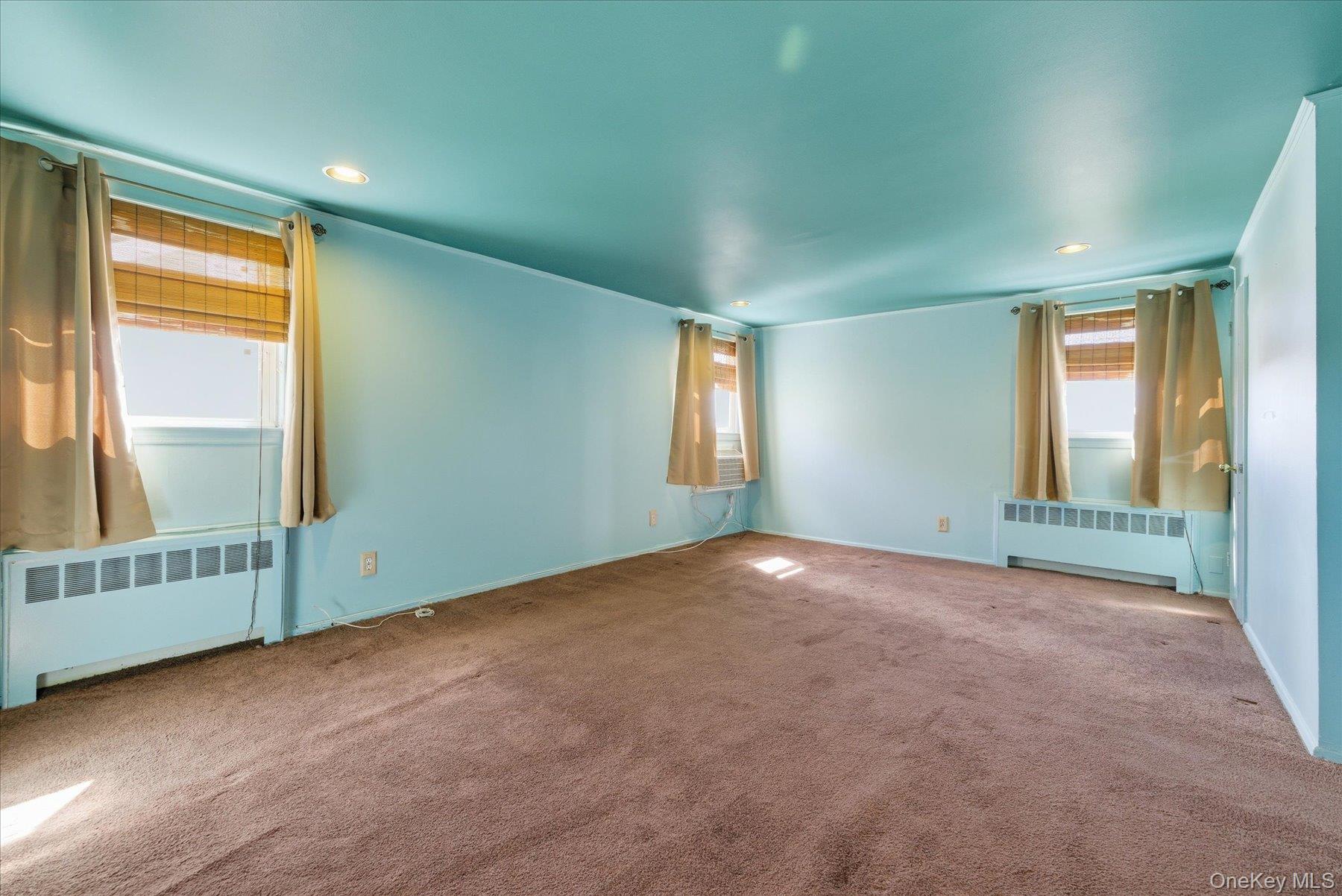 Single Family Thompson  Nassau County, NY 11572, MLS-984591-22