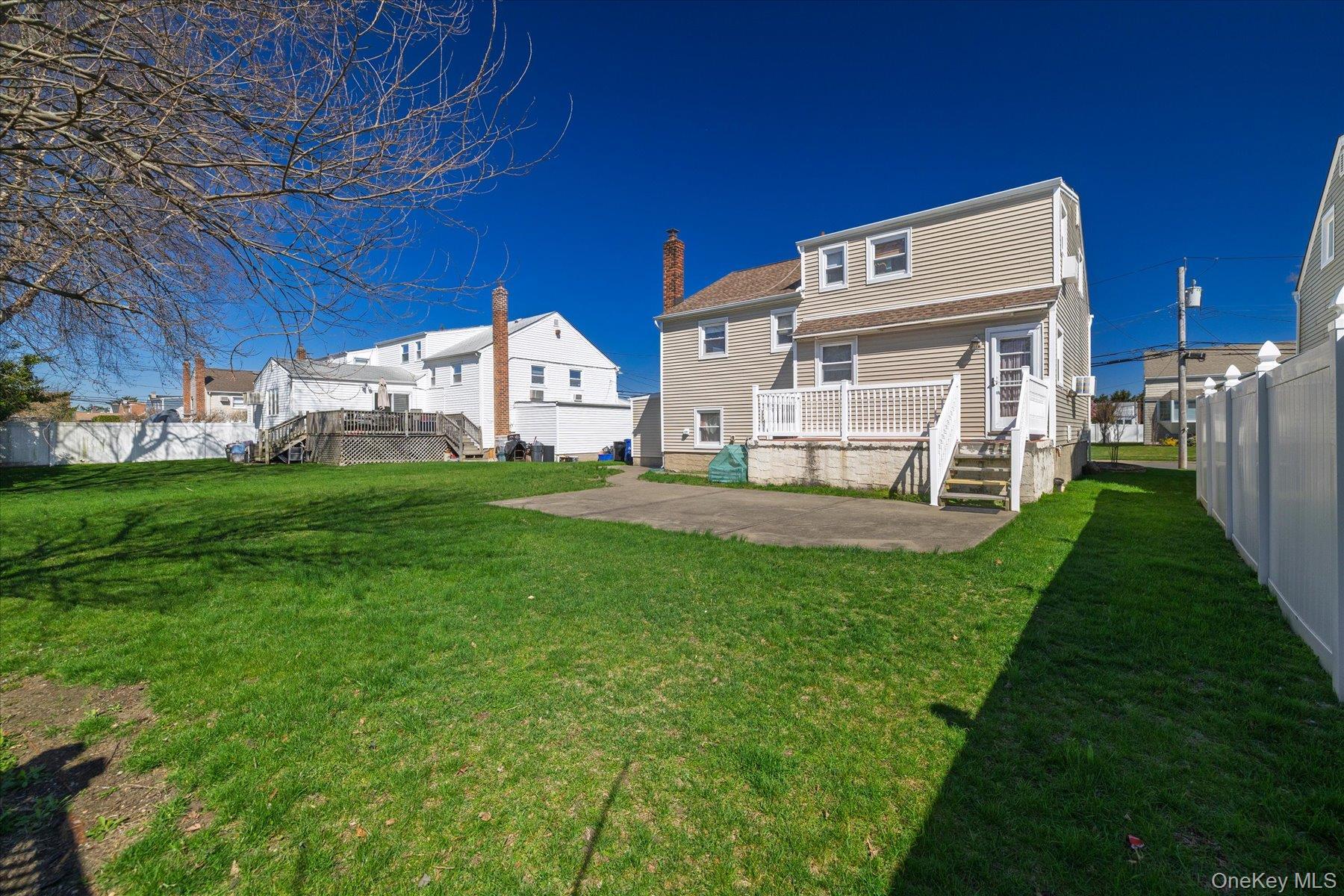 Single Family Thompson  Nassau County, NY 11572, MLS-984591-24