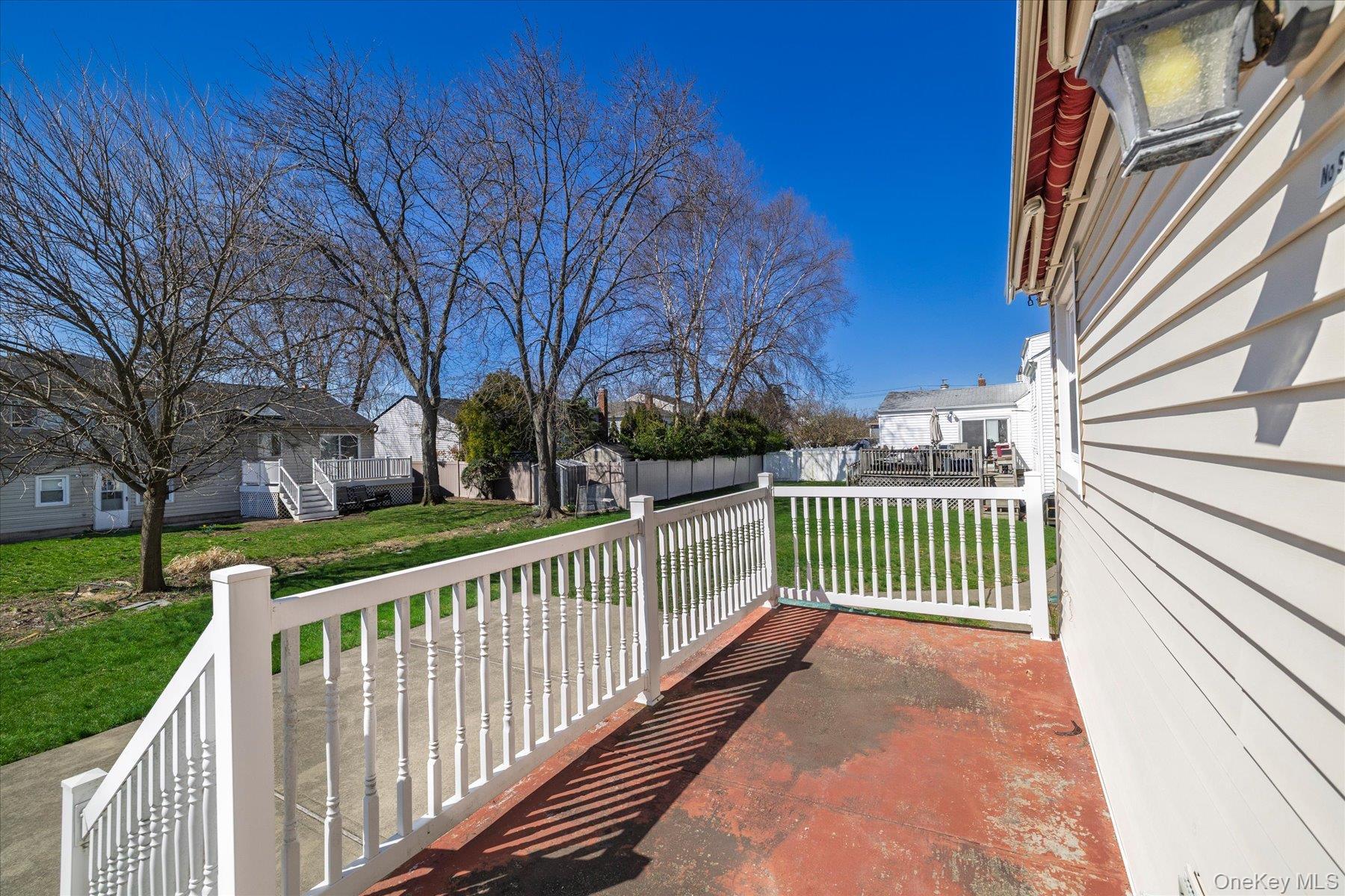 Single Family Thompson  Nassau County, NY 11572, MLS-984591-27