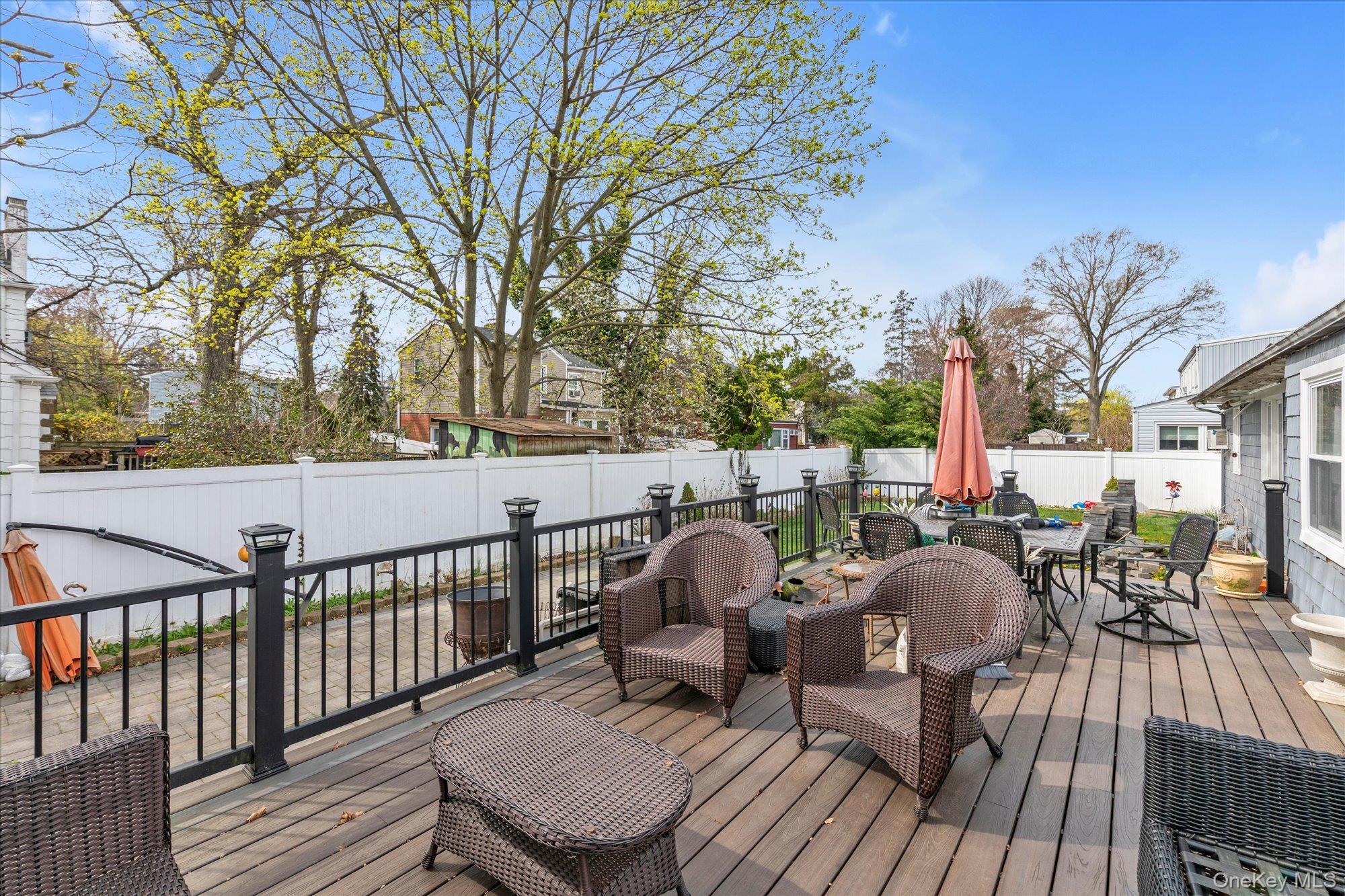Single Family Willowbrook  Nassau County, NY 11520, MLS-984602-16