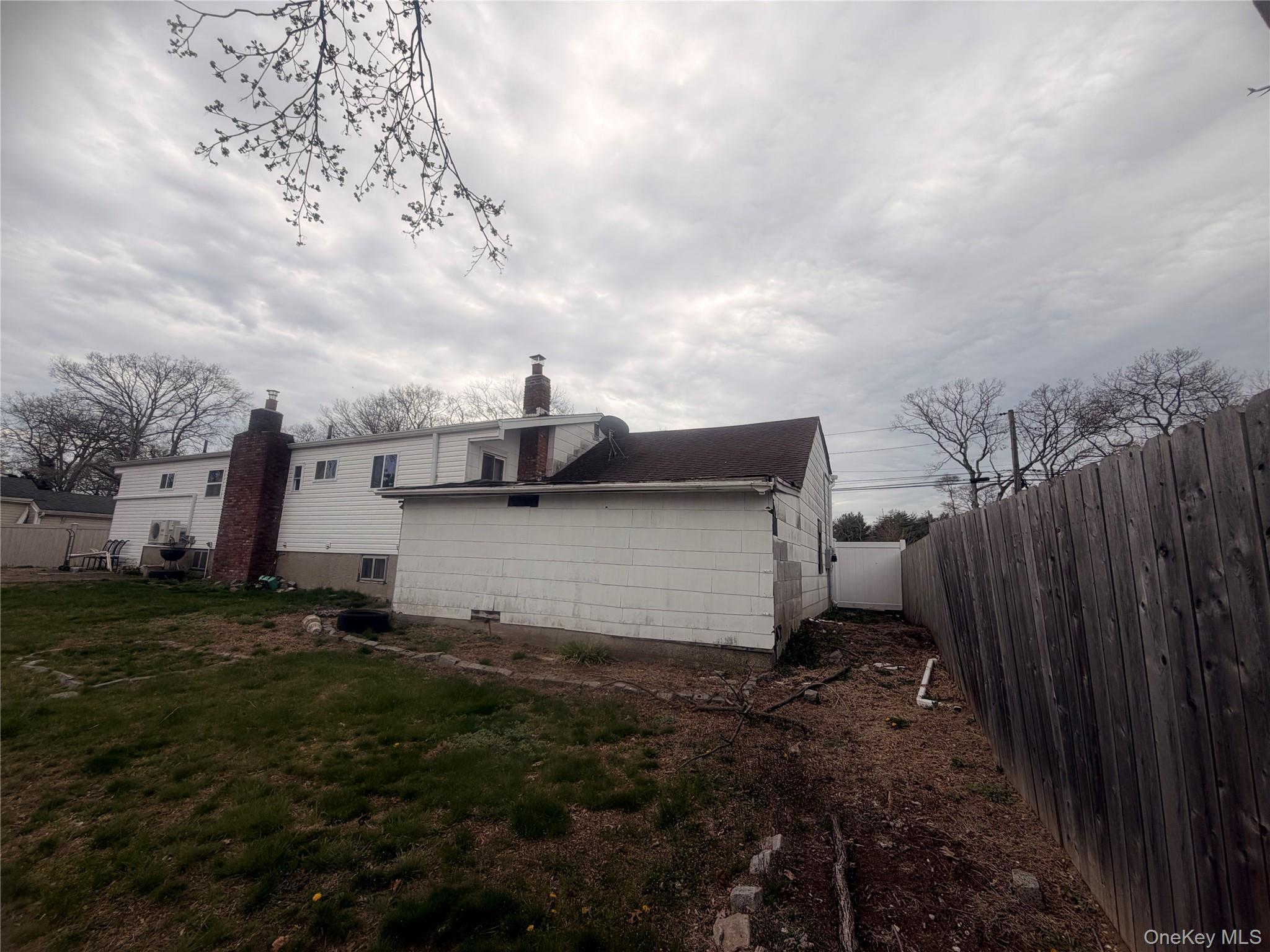 Single Family Brooklyn  Suffolk County, NY 11704, MLS-984607-7