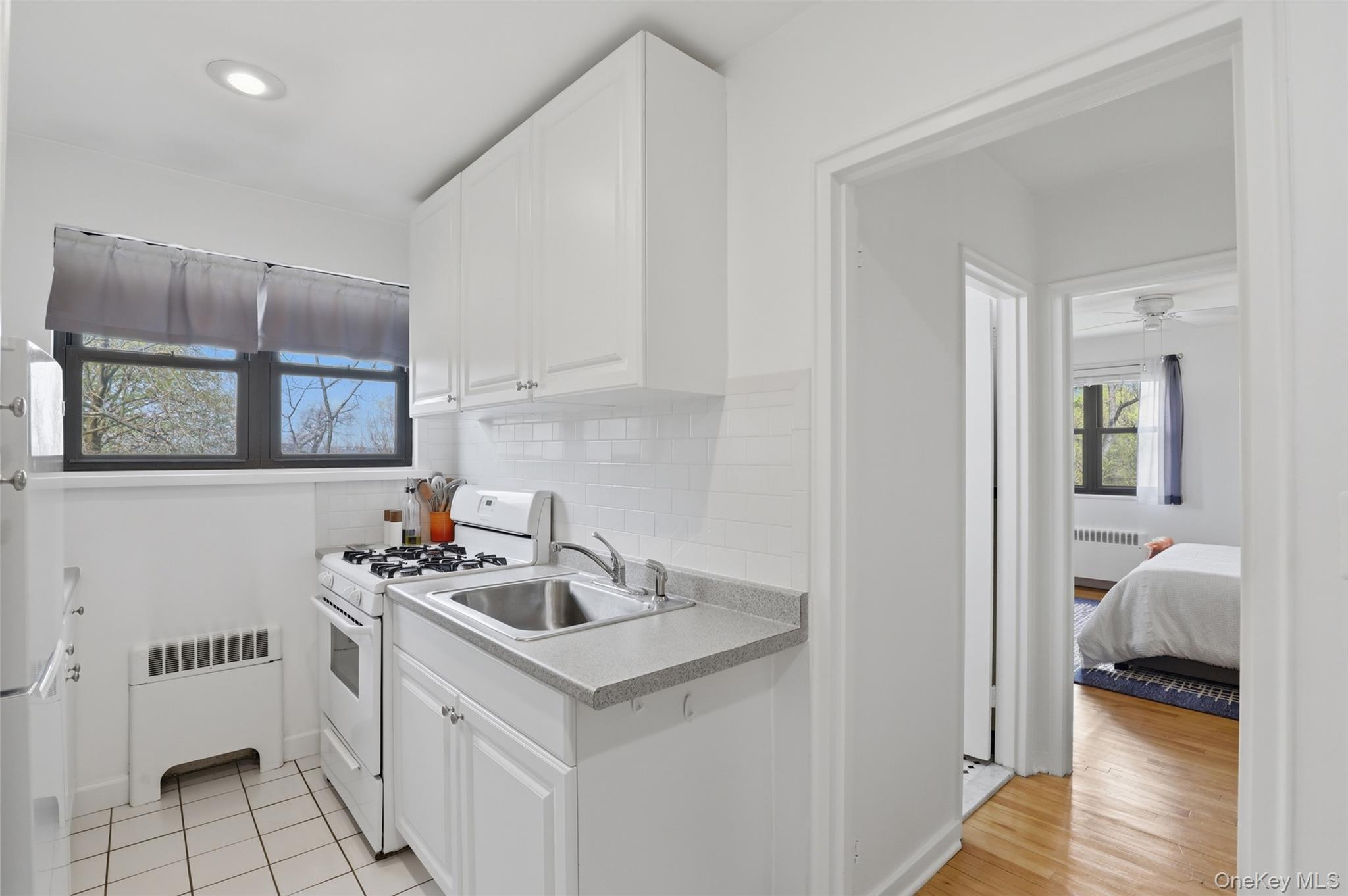 Coop Martling Avenue  Westchester County, NY 10591, MLS-984616-10