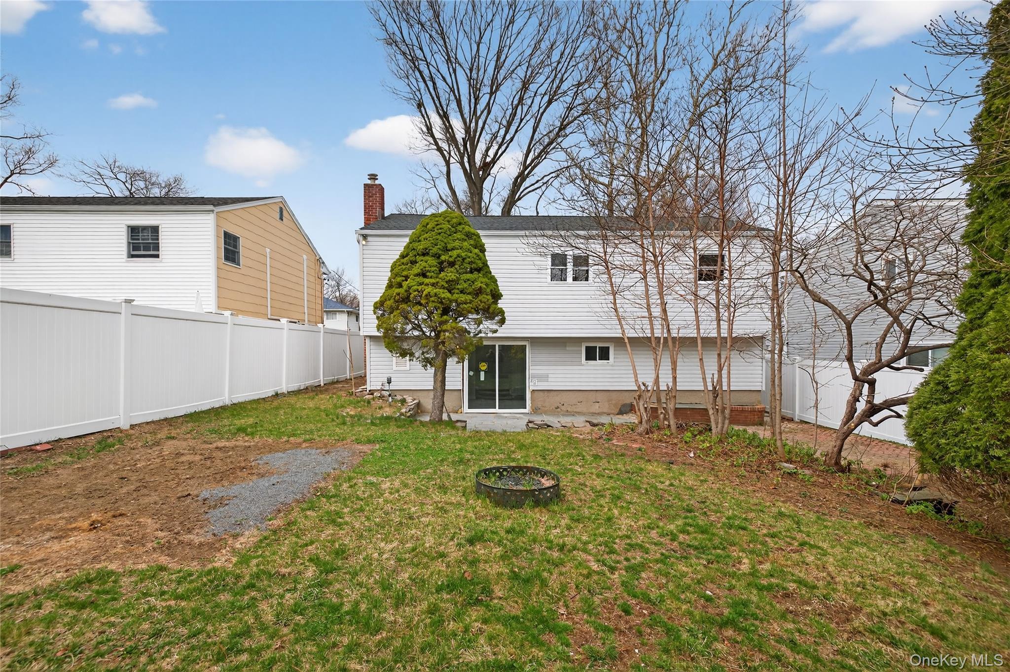 Single Family Lindsay  Suffolk County, NY 11743, MLS-984687-24