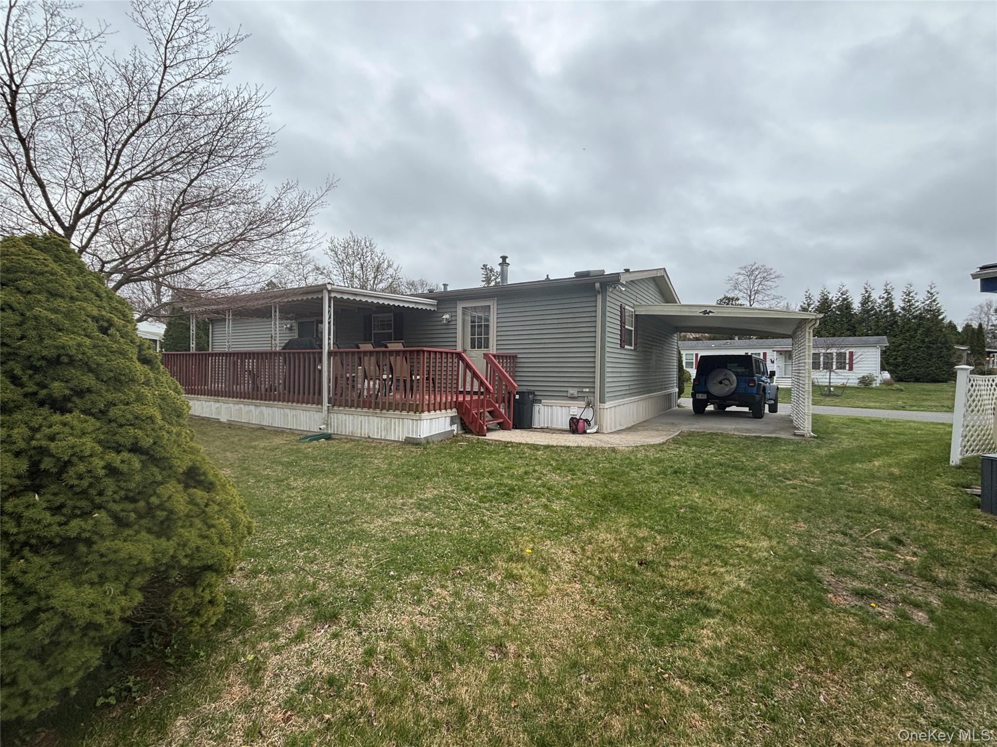 Single Family Old Country Suffolk County, NY 11901, MLS-984696-3