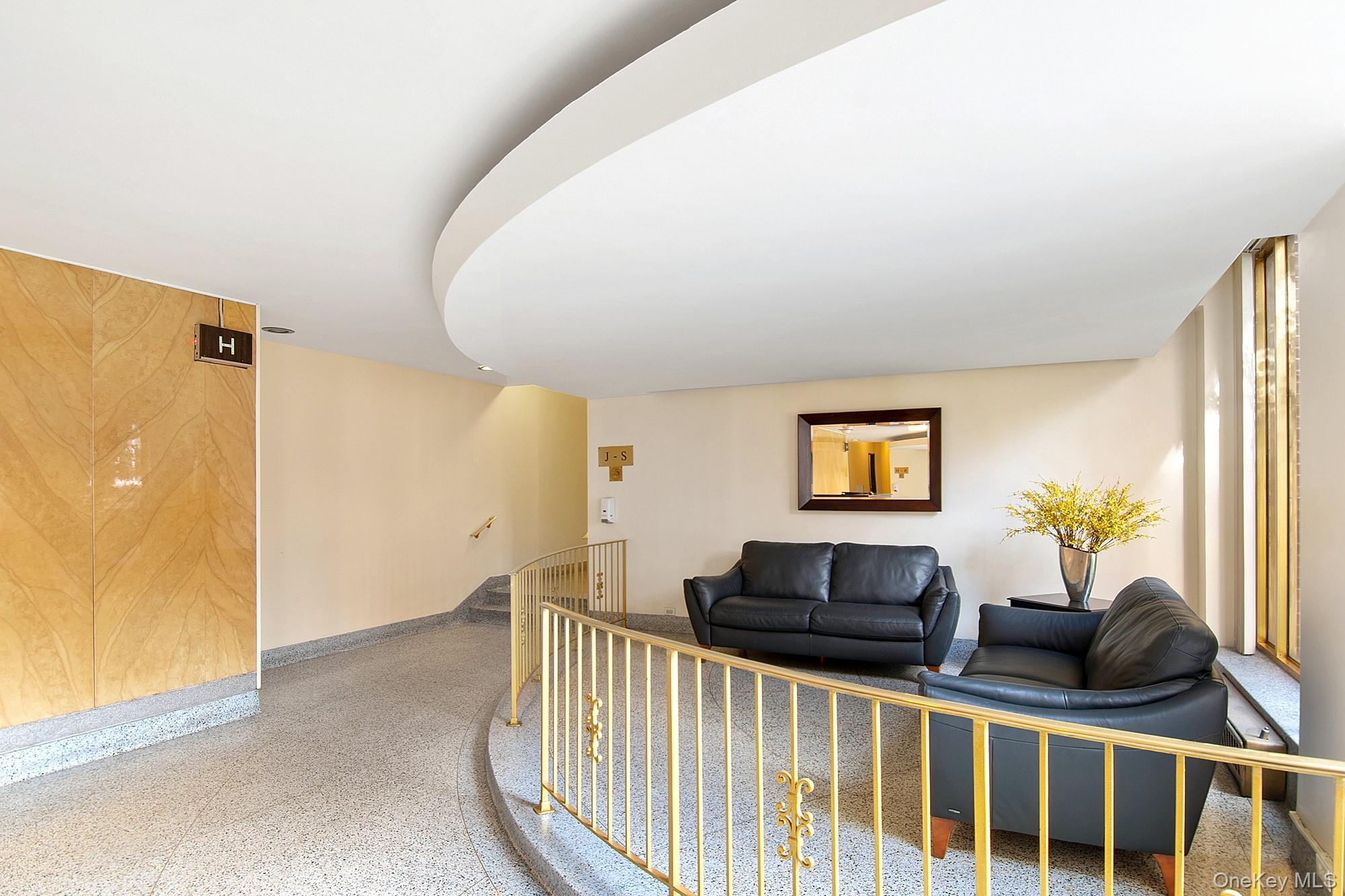 Coop Kappock  Bronx, NY 10463, MLS-984697-25