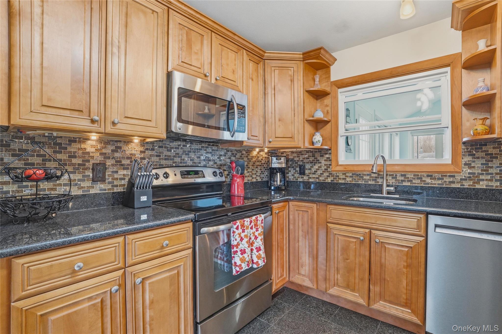 Single Family Robert  Dutchess County, NY 12590, MLS-984709-7