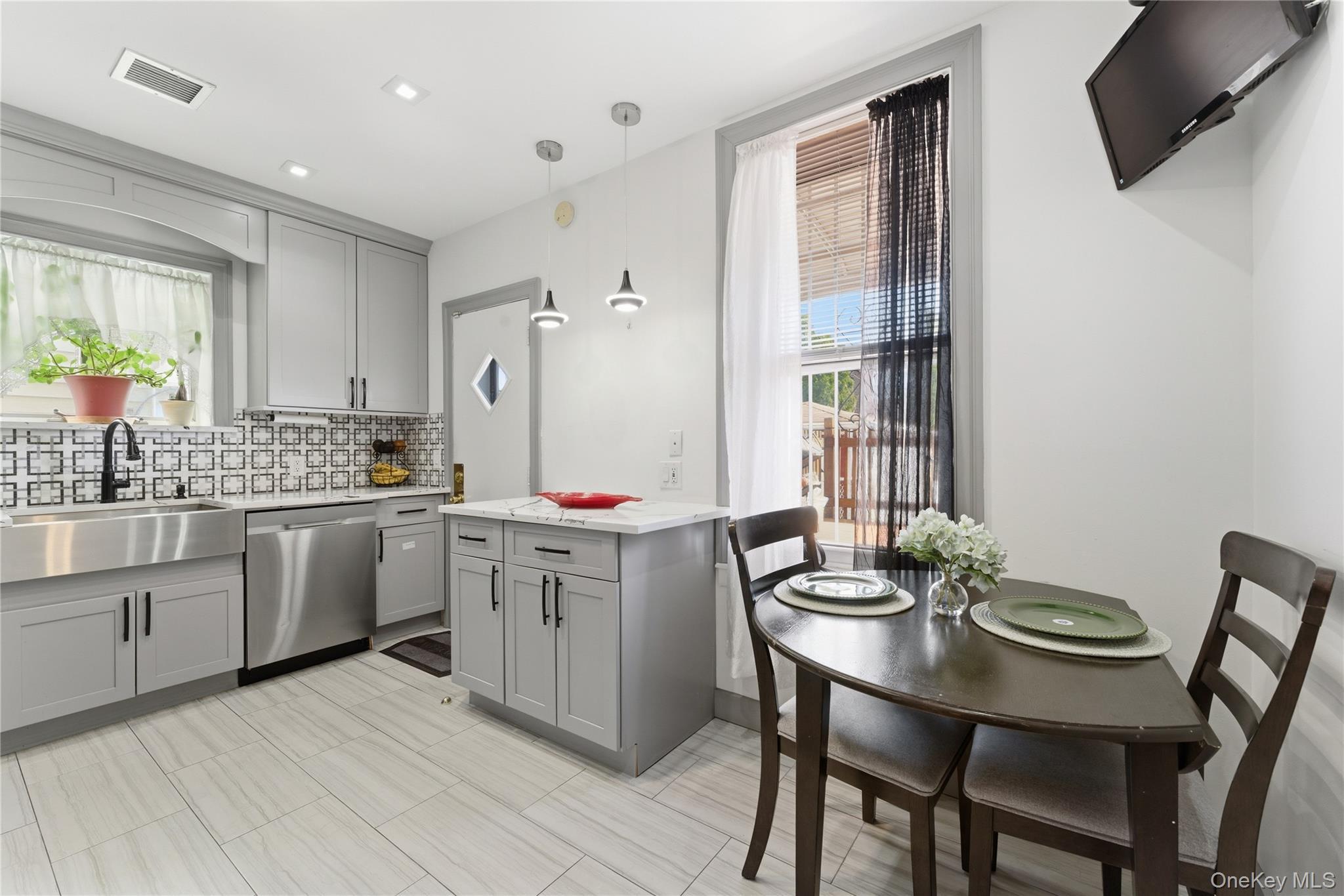 Single Family 53rd  Brooklyn, NY 11203, MLS-984711-13