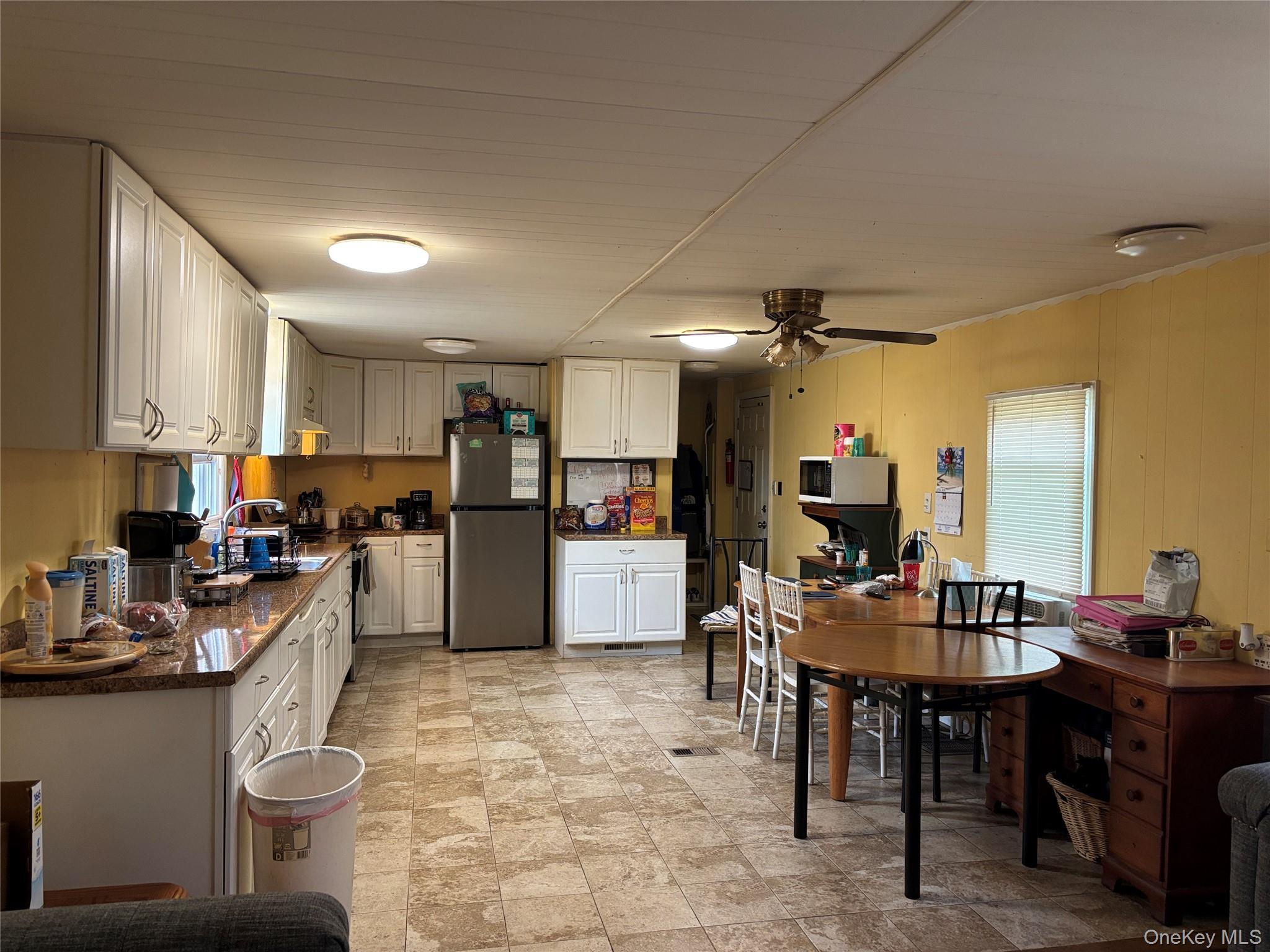 Single Family Witt  Suffolk County, NY 11931, MLS-984713-7