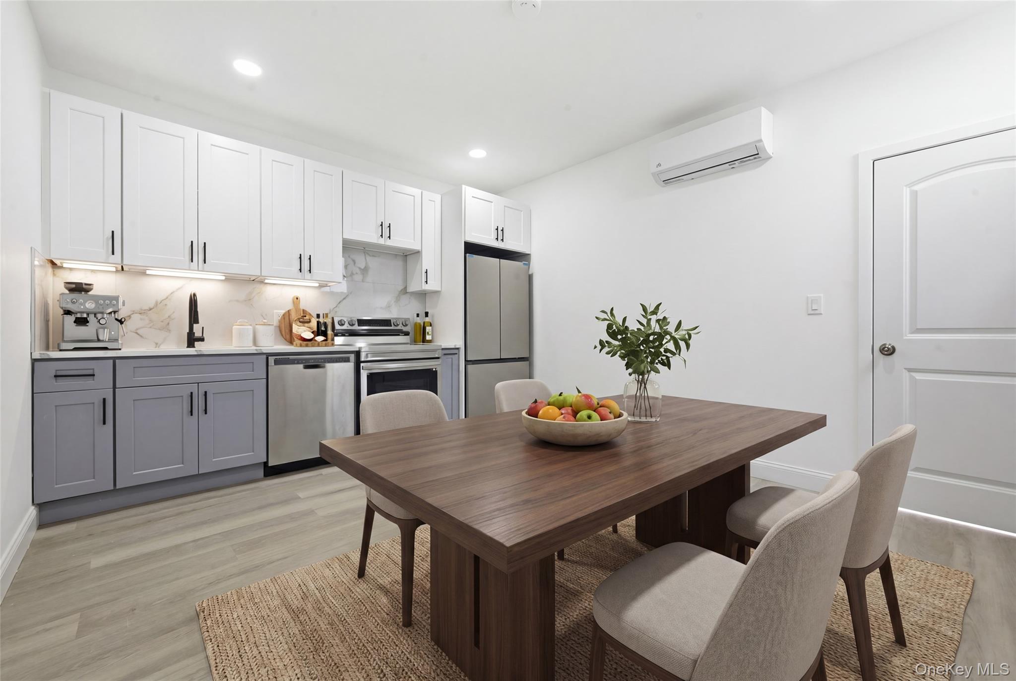 Single Family 88th Avenue Queens, NY 11421, MLS-984728-10