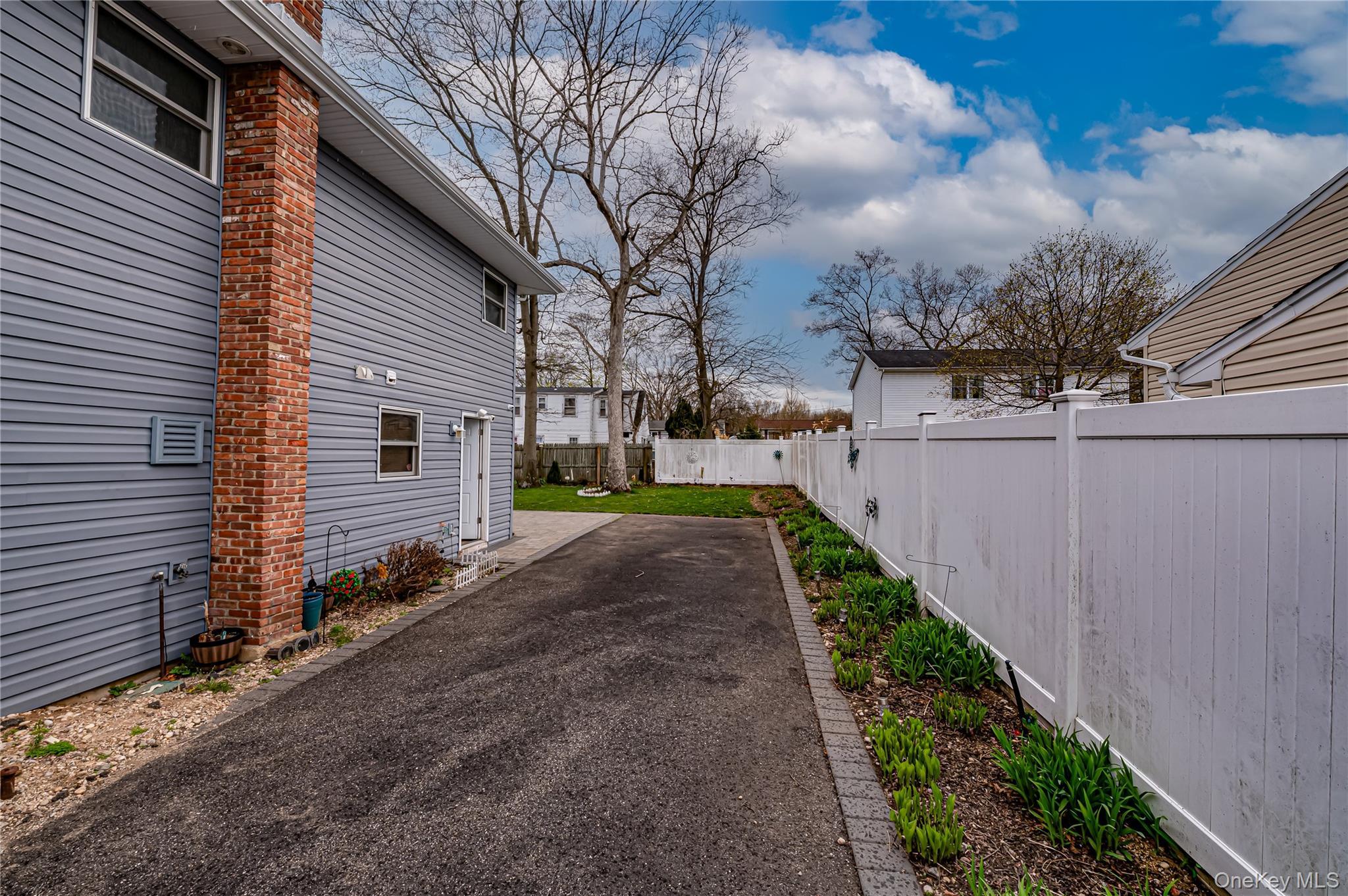 Single Family Leigh  Suffolk County, NY 11743, MLS-984740-28