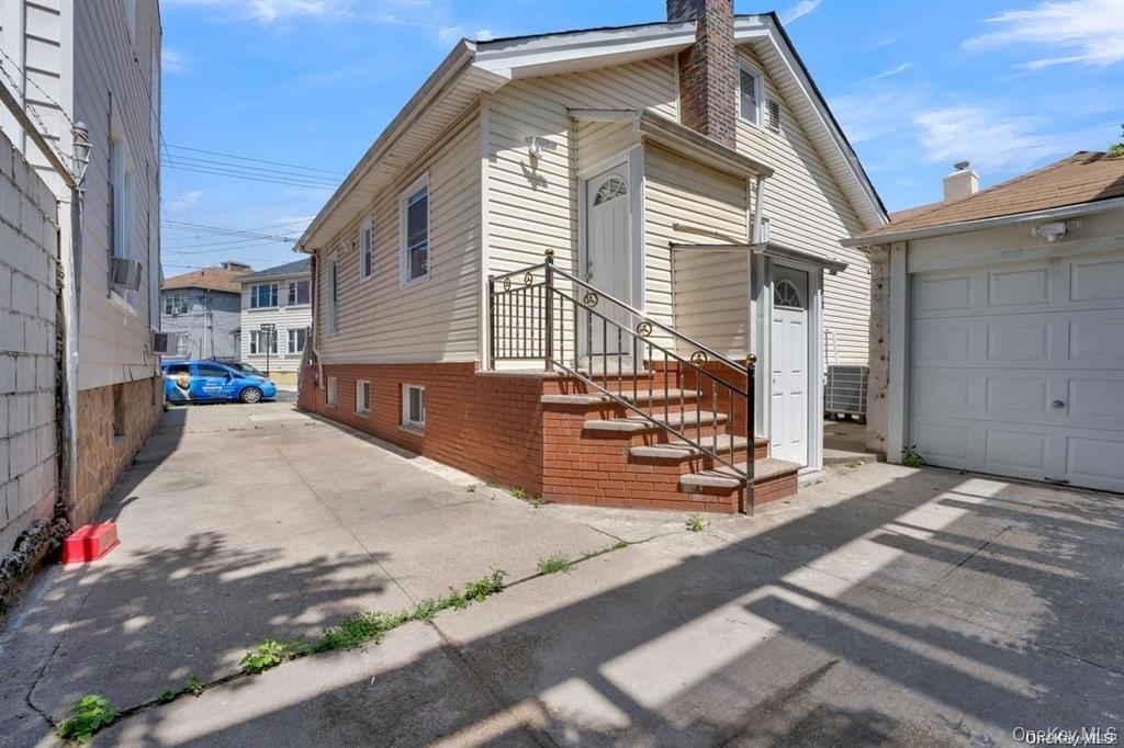 Single Family Brighton 10th  Brooklyn, NY 11235, MLS-984743-20