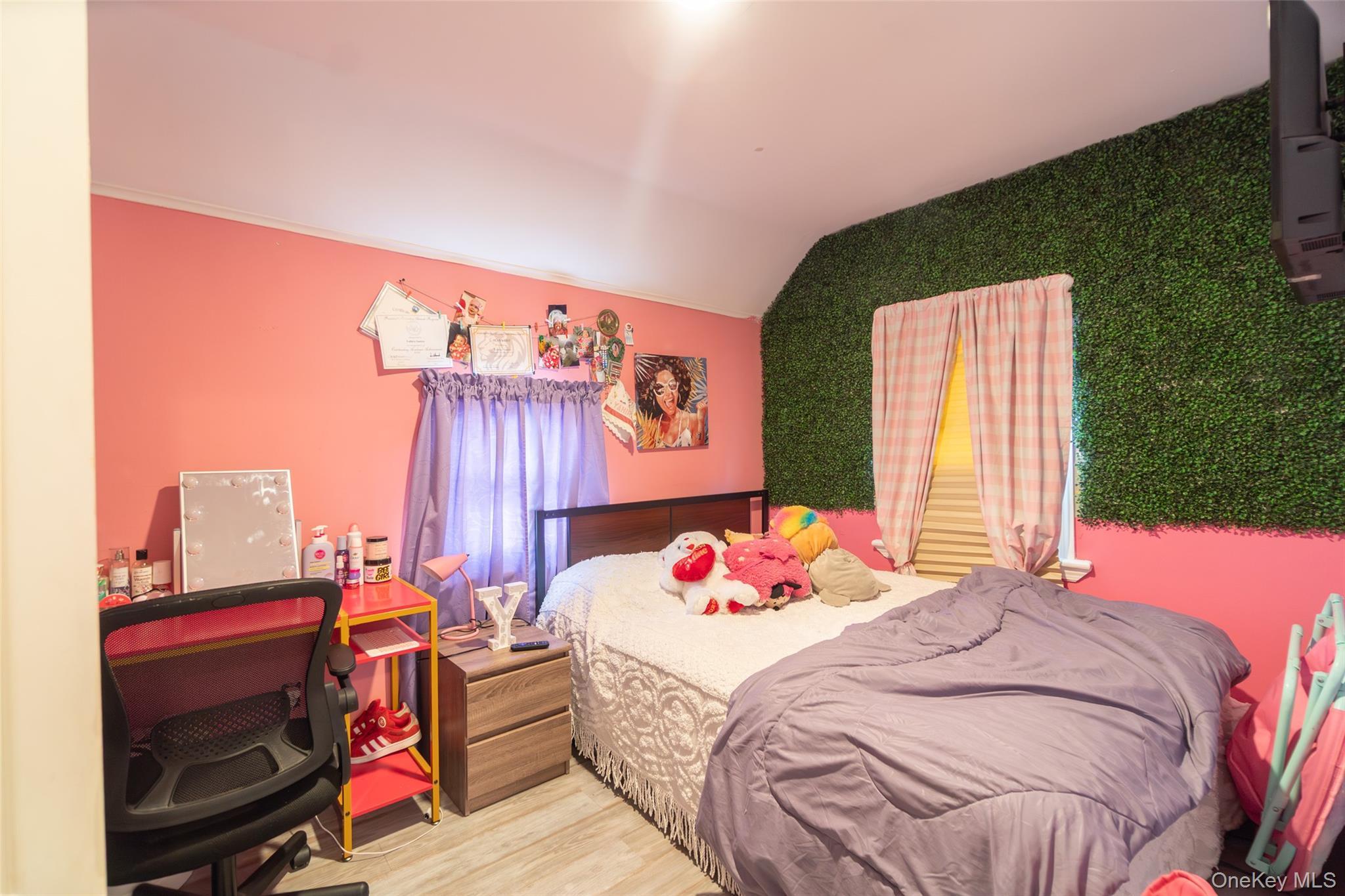 Single Family Linden  Nassau County, NY 11550, MLS-984746-17