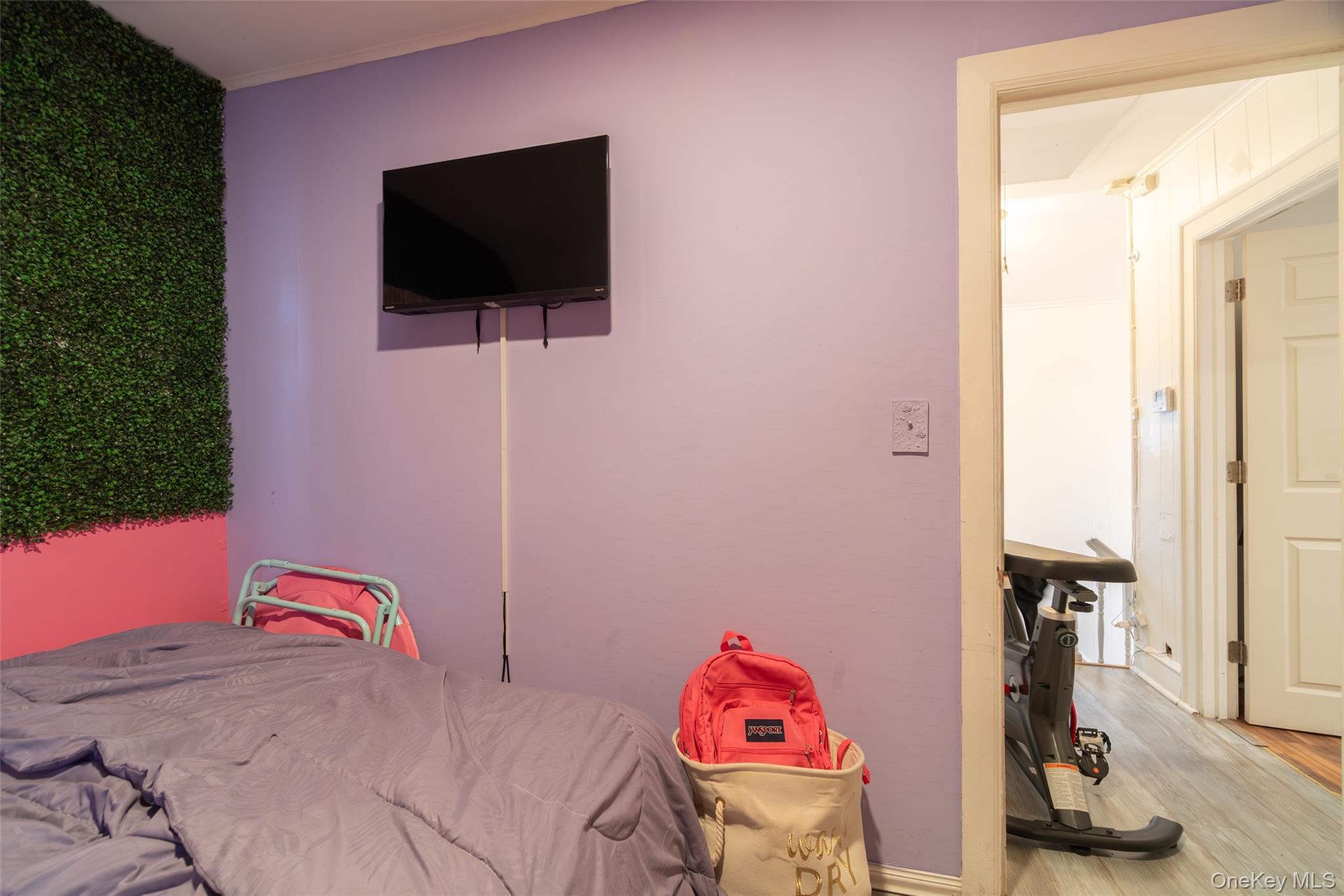 Single Family Linden  Nassau County, NY 11550, MLS-984746-19