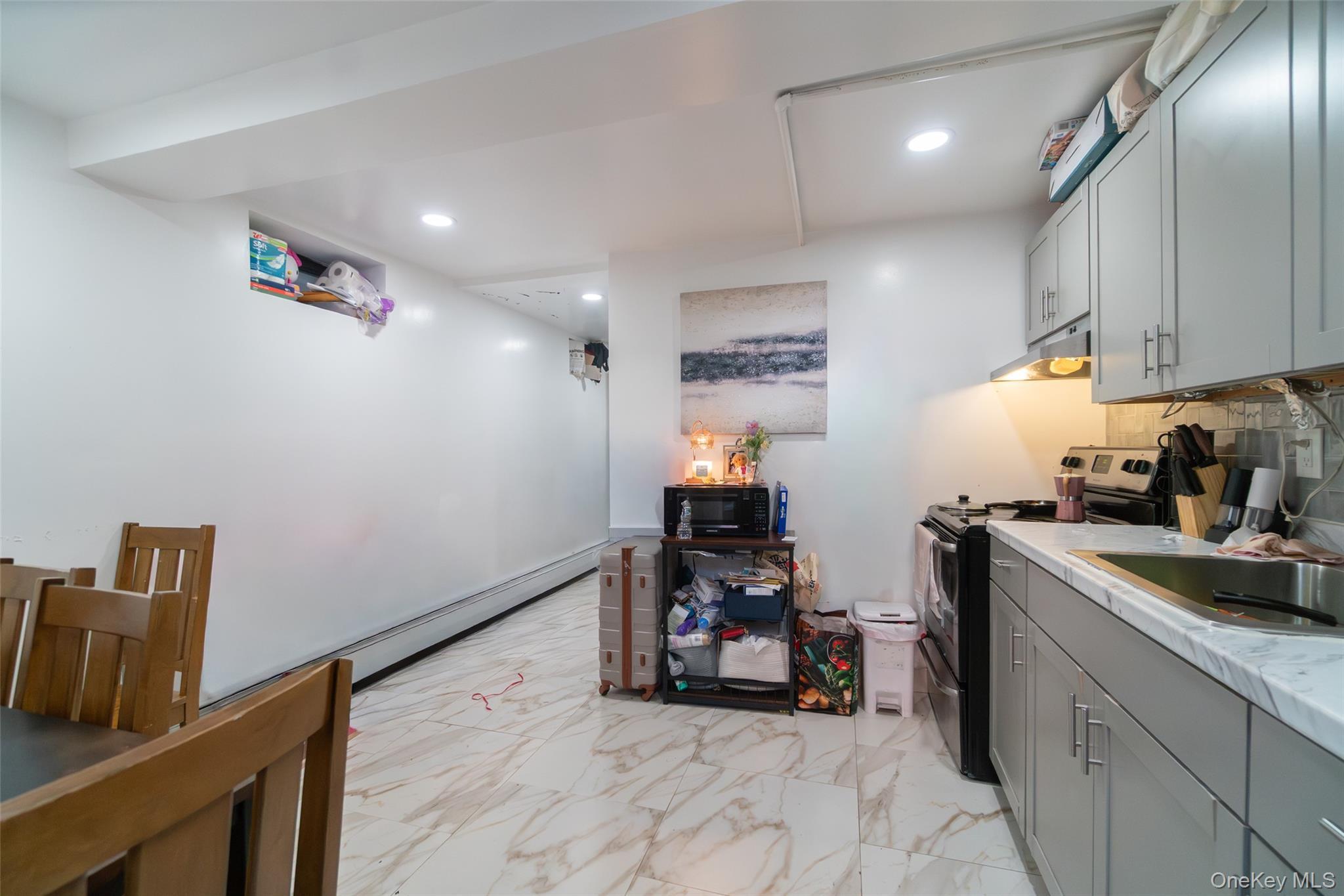 Single Family Linden  Nassau County, NY 11550, MLS-984746-24