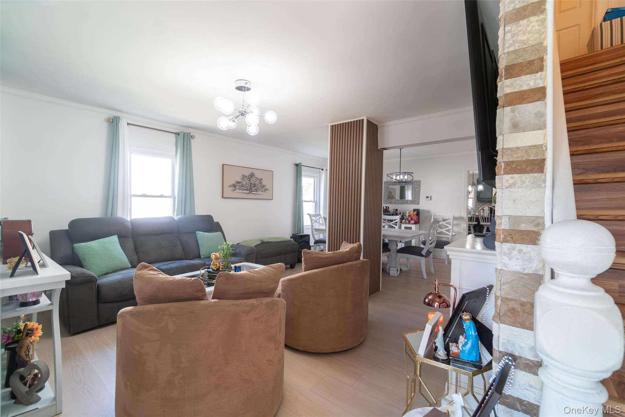 Single Family Linden  Nassau County, NY 11550, MLS-984746-4