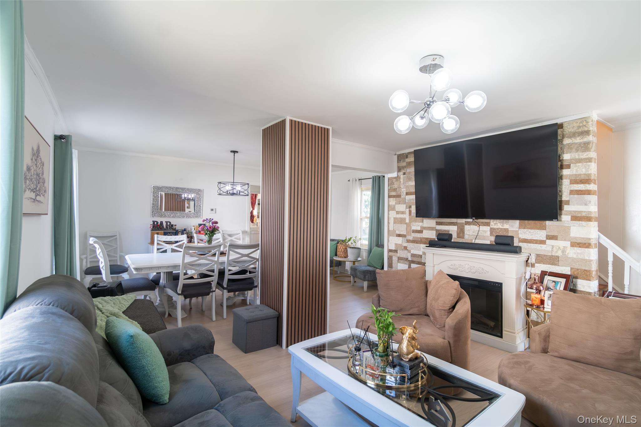 Single Family Linden  Nassau County, NY 11550, MLS-984746-5