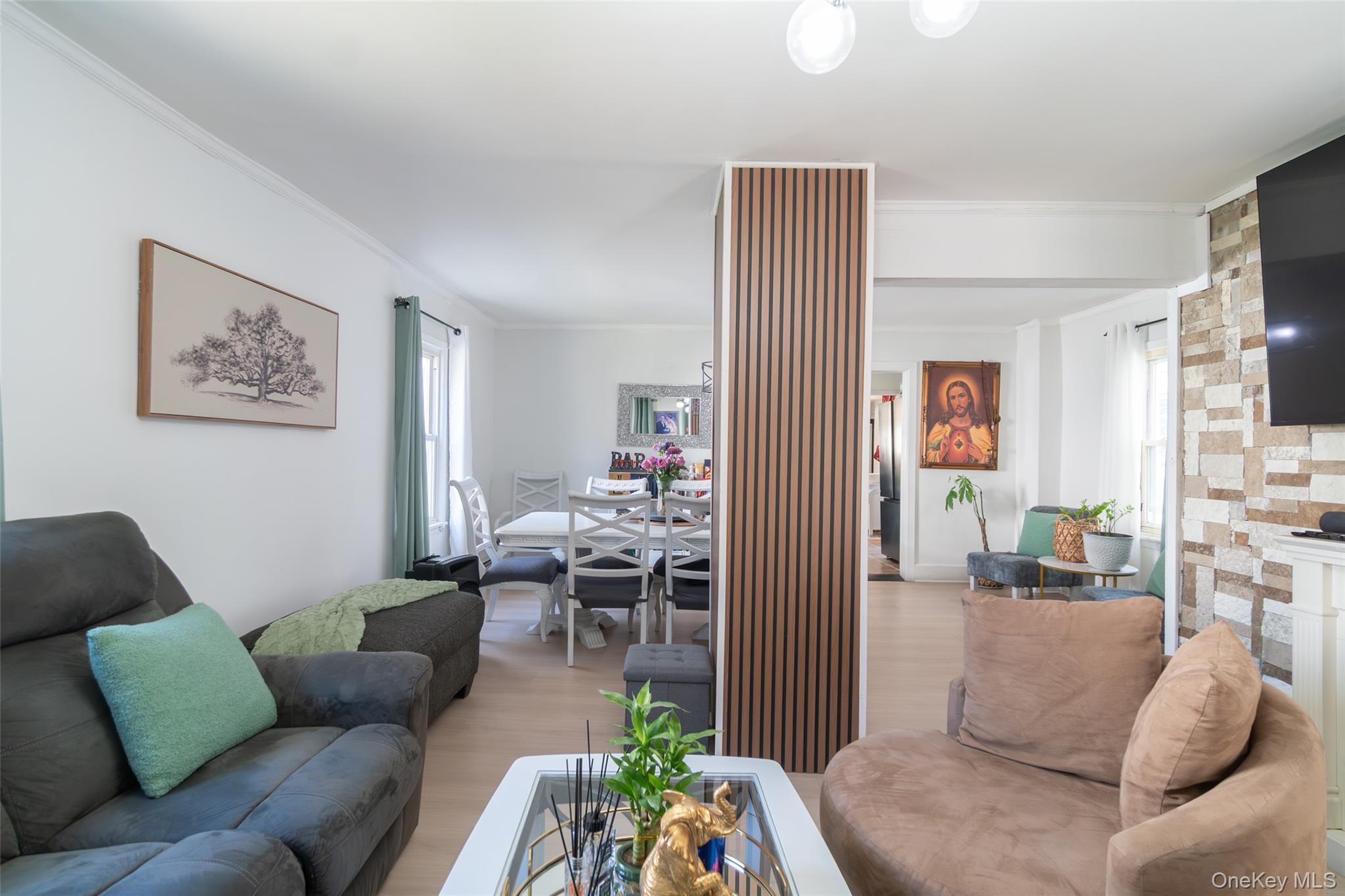 Single Family Linden  Nassau County, NY 11550, MLS-984746-6