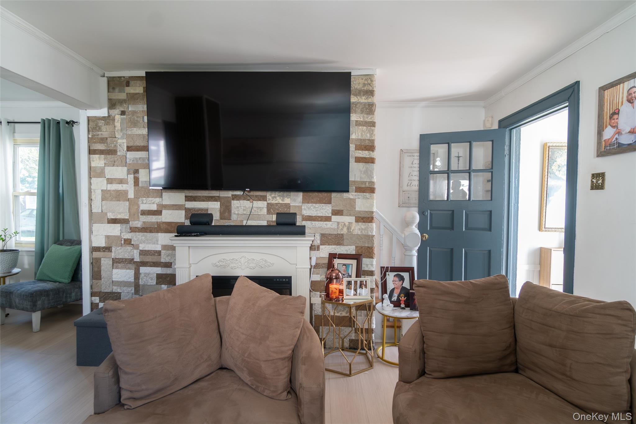 Single Family Linden  Nassau County, NY 11550, MLS-984746-7