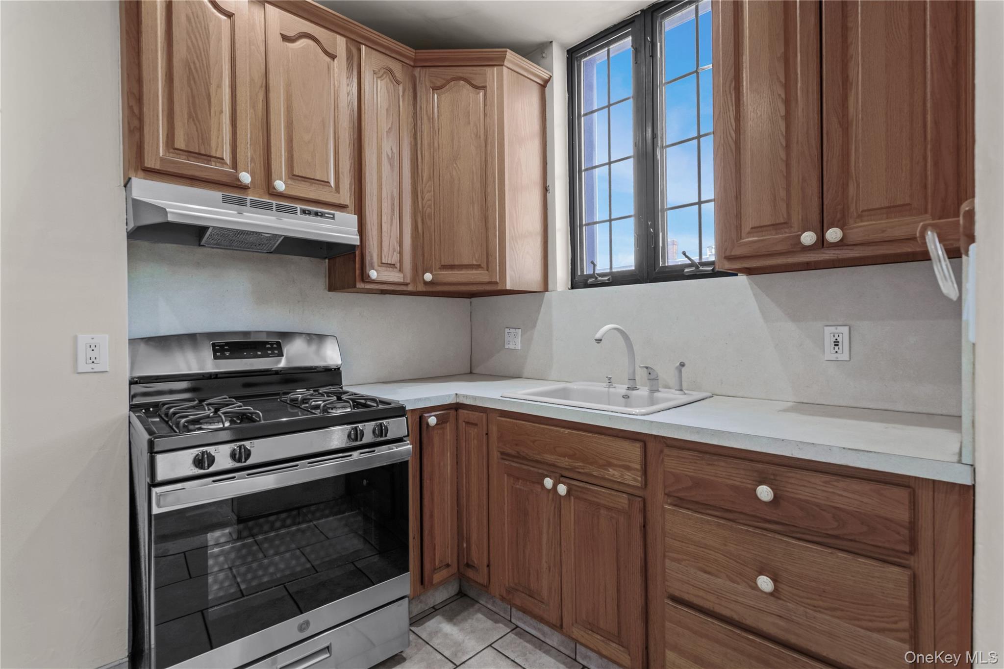 Single Family Utica  Brooklyn, NY 11234, MLS-984775-6