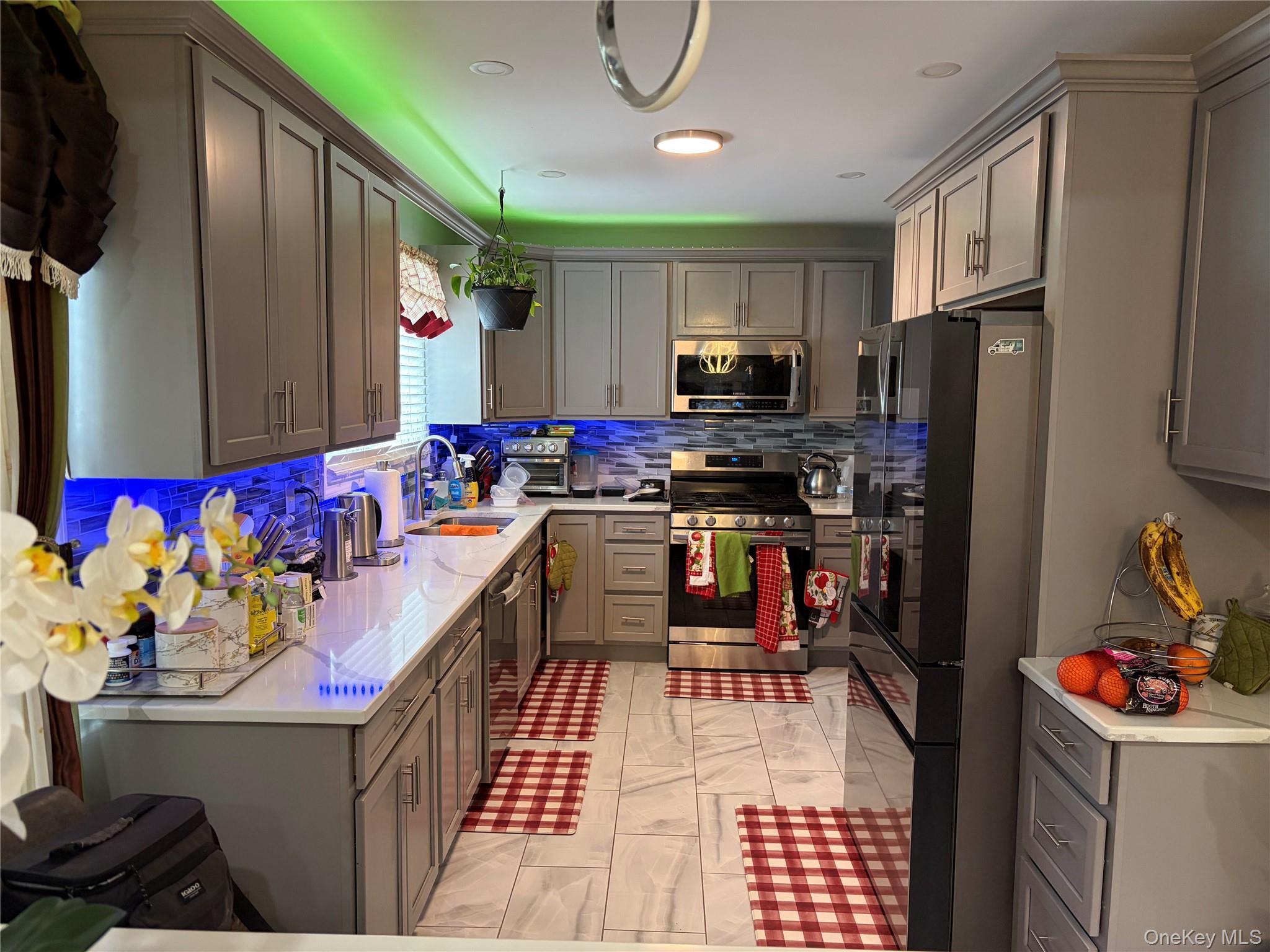 Single Family Deerfield  Queens, NY 11691, MLS-984792-2