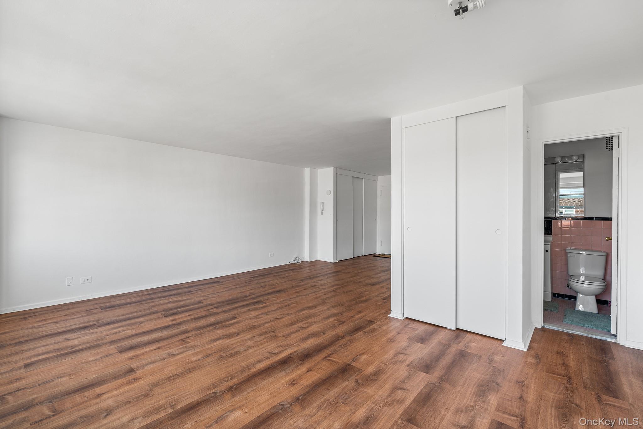 Coop Highland  Queens, NY 11432, MLS-984825-10