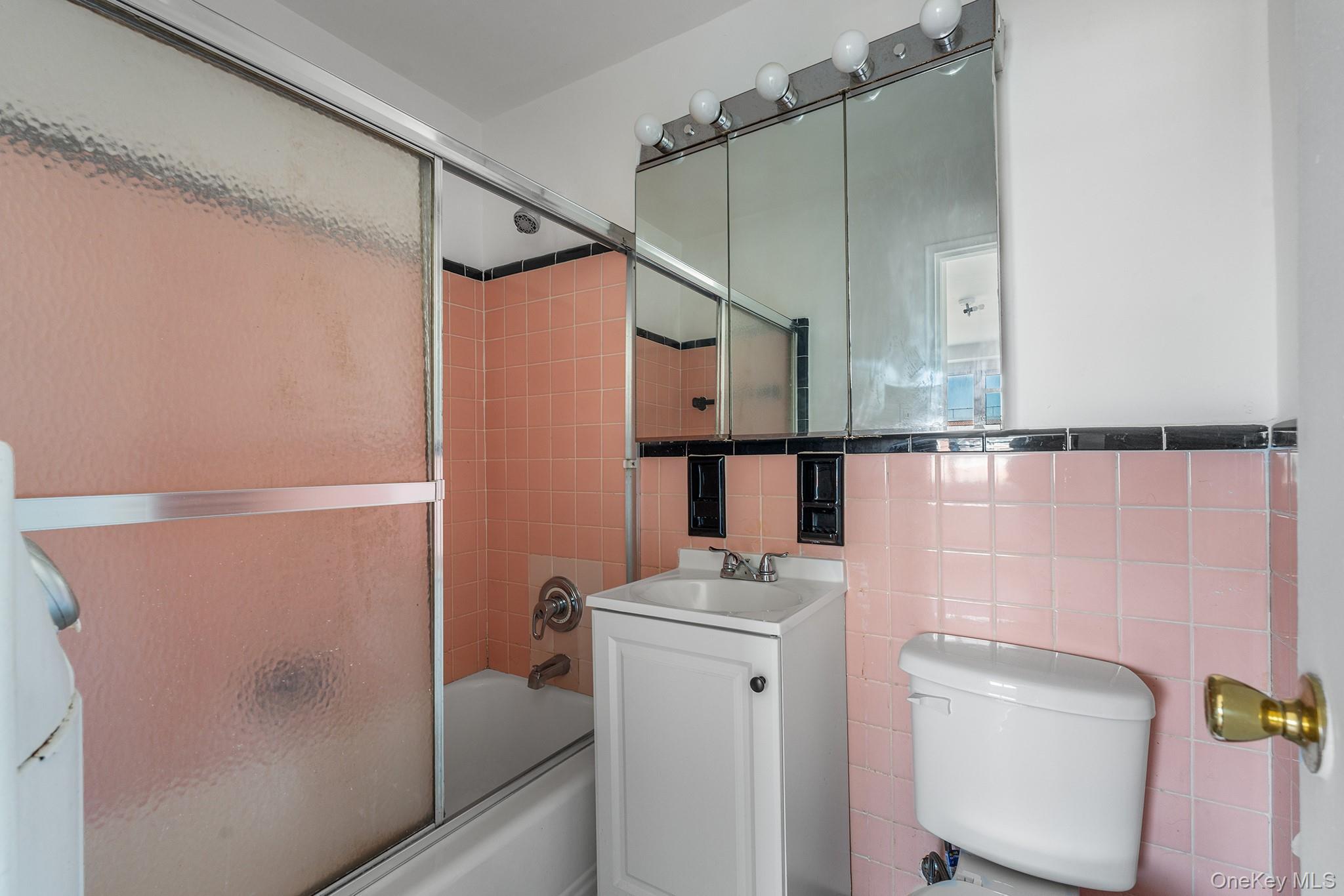 Coop Highland  Queens, NY 11432, MLS-984825-11