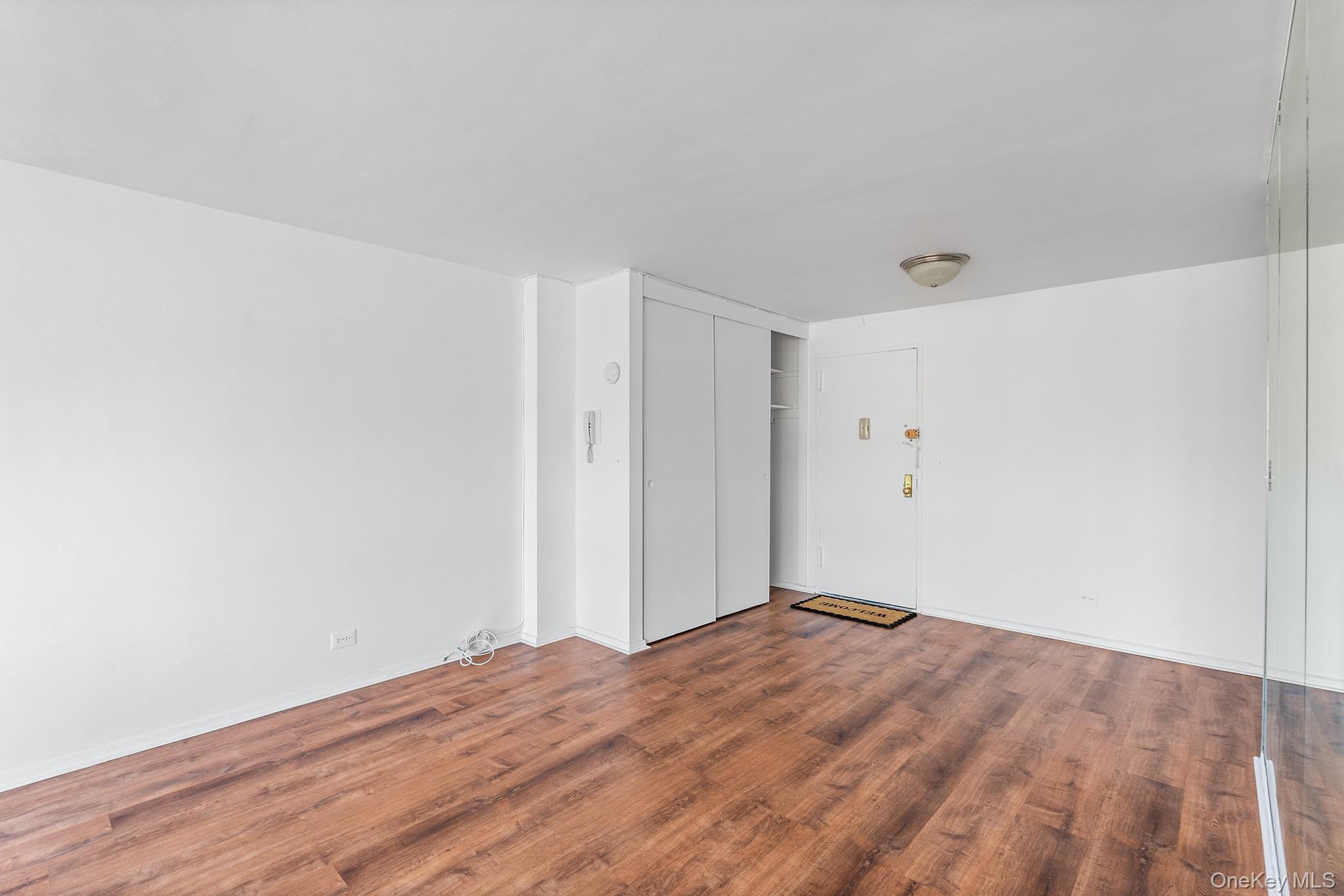 Coop Highland  Queens, NY 11432, MLS-984825-3