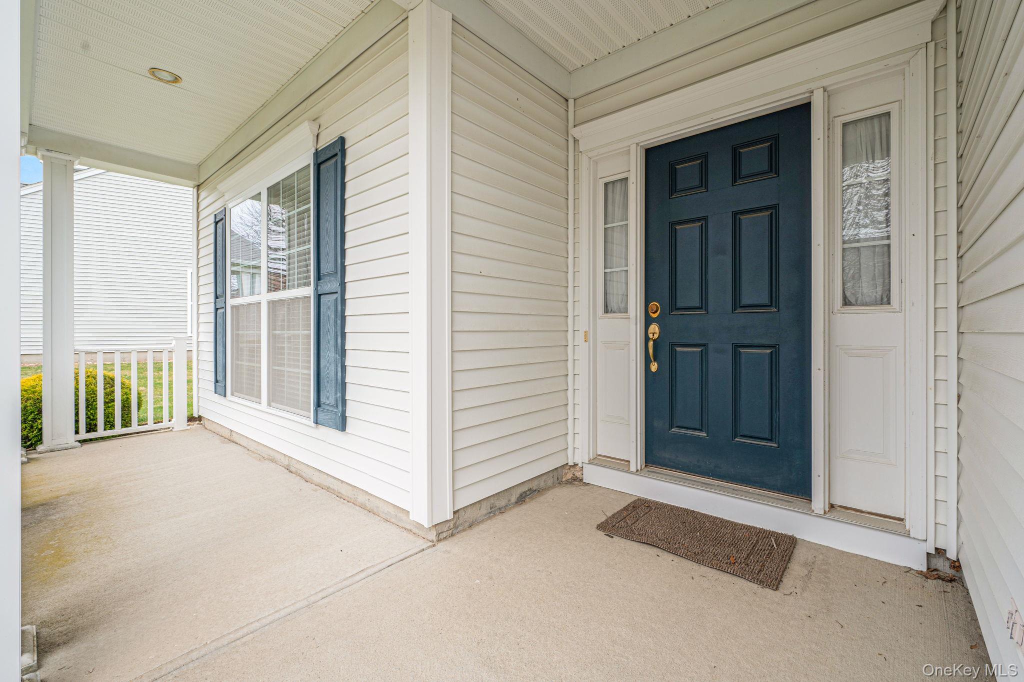 Single Family Oakhurst  Suffolk County, NY 11766, MLS-984832-4