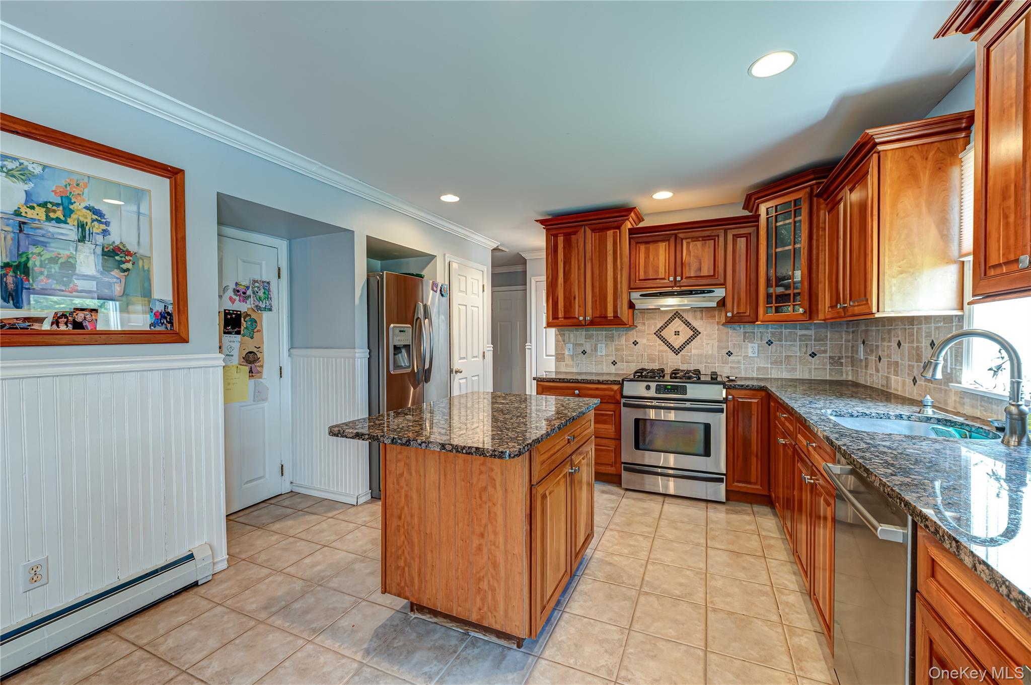 Single Family Fairway  Suffolk County, NY 11792, MLS-984839-6