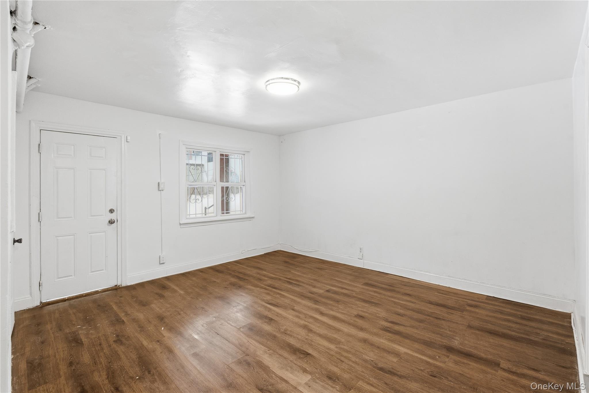 Single Family 233rd Bronx, NY 10466, MLS-984882-8