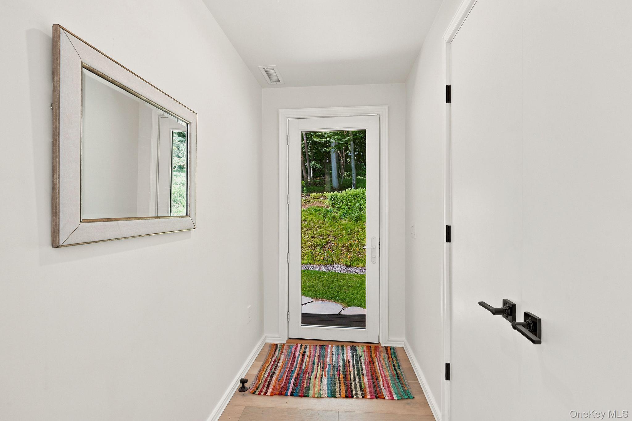 Single Family Oakwood Circle  Ulster County, NY 12484, MLS-984923-5