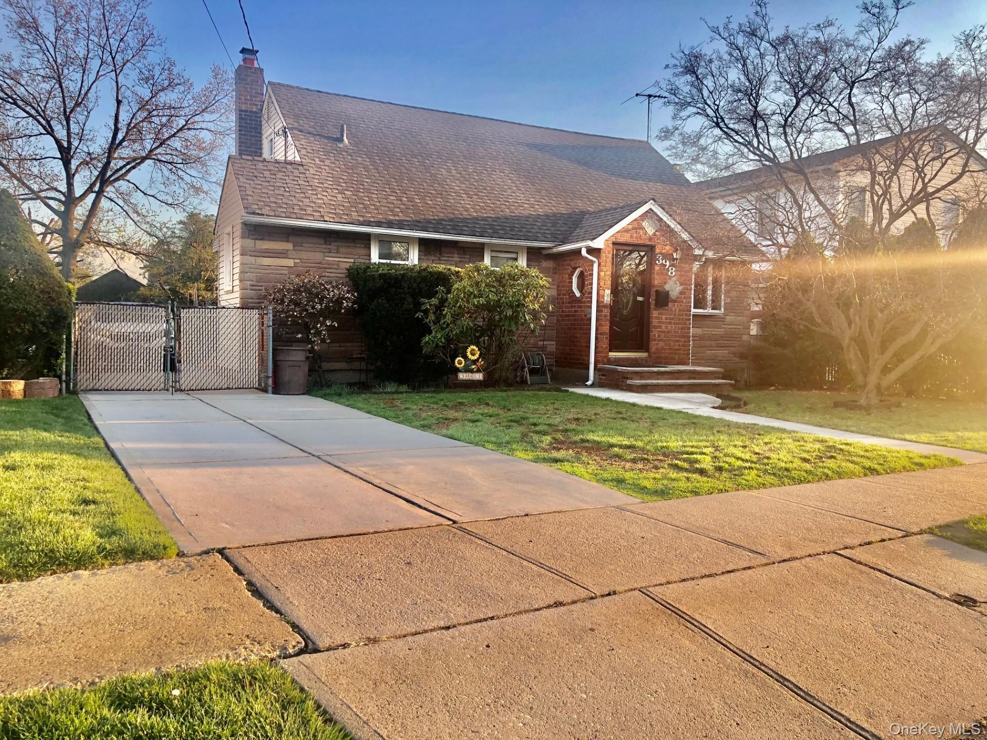 Single Family Hendrickson  Nassau County, NY 11580, MLS-984934-12