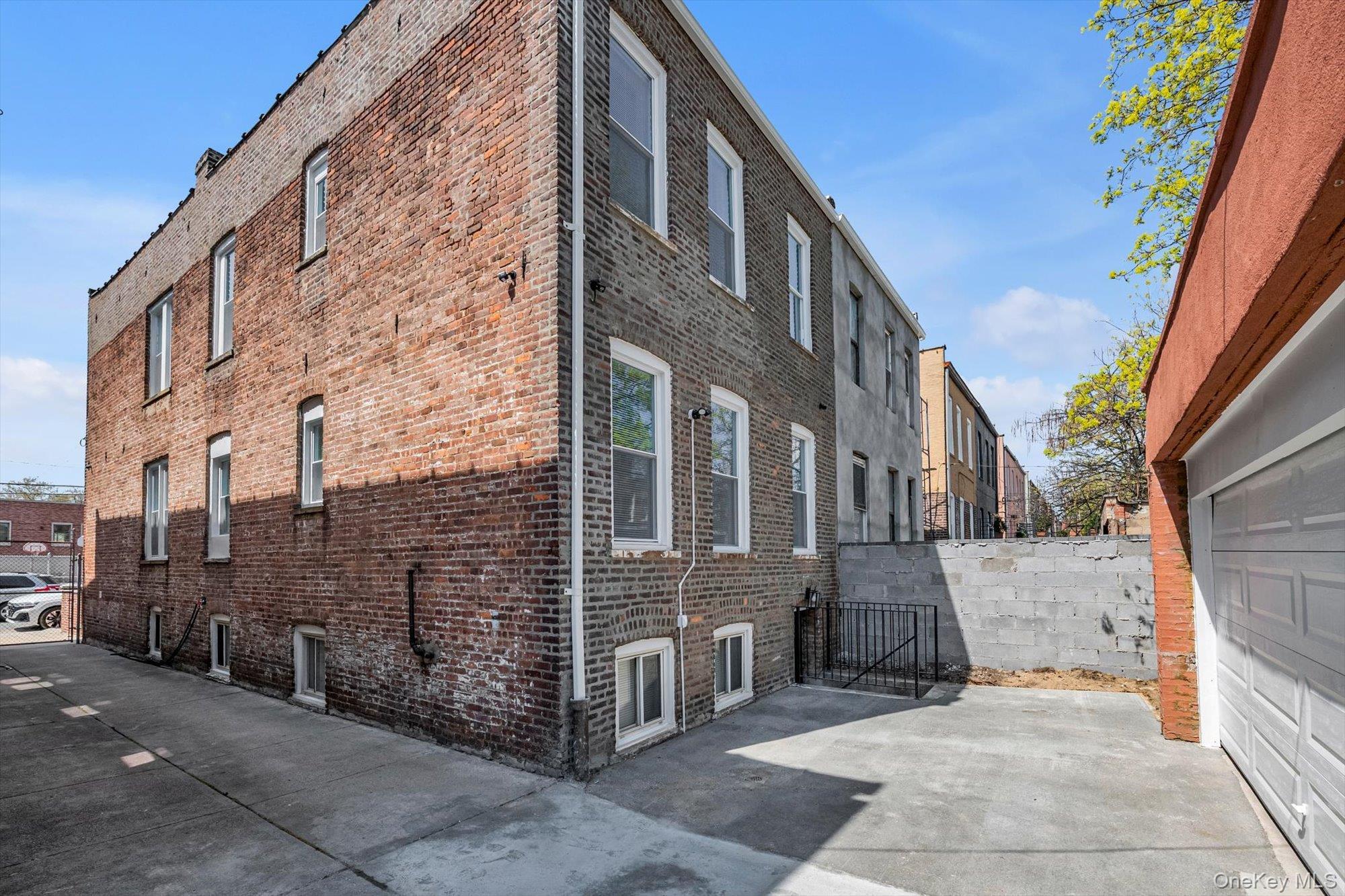 Single Family Sheffield Avenue  Brooklyn, NY 11207, MLS-984938-26