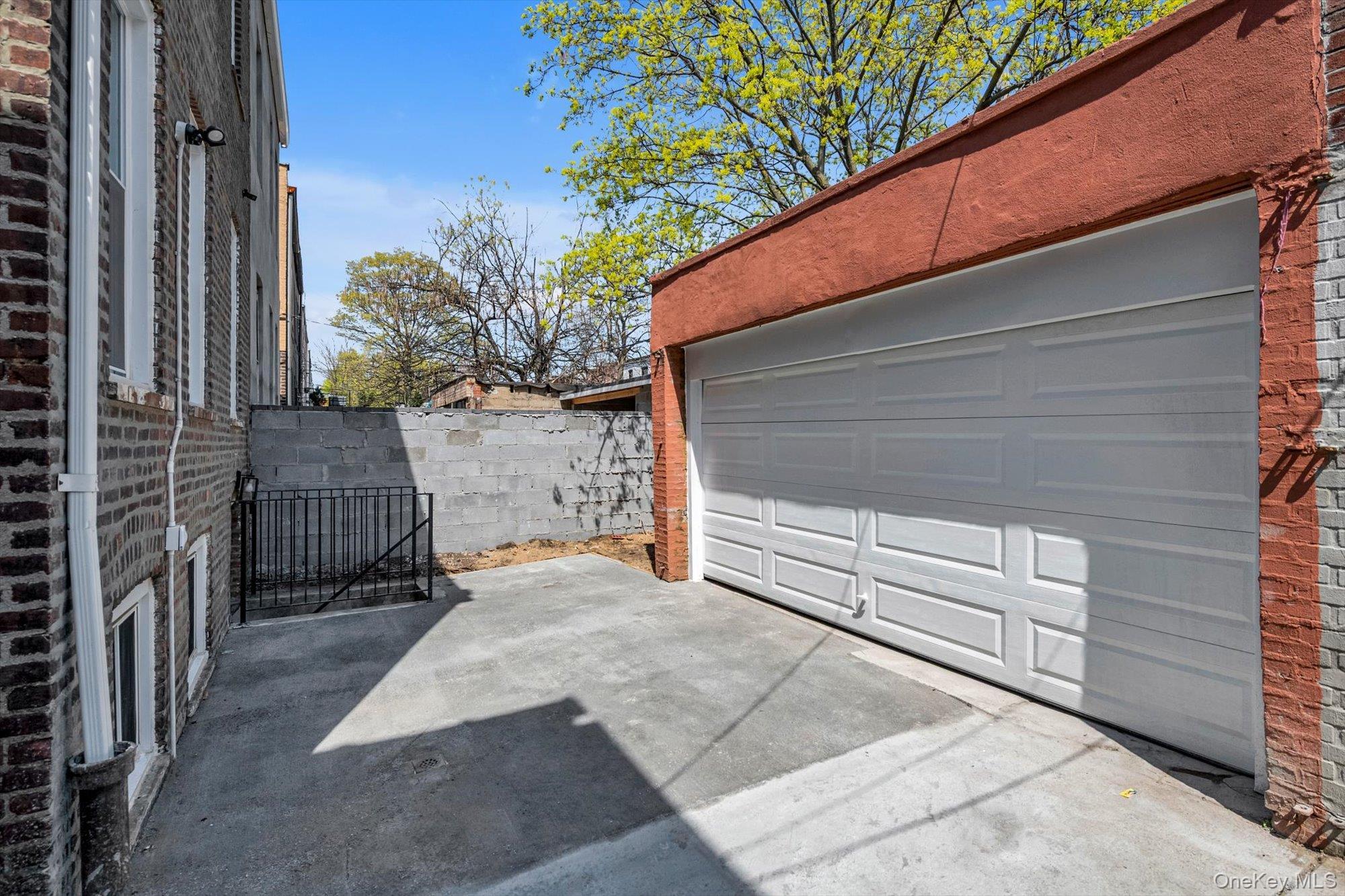 Single Family Sheffield Avenue  Brooklyn, NY 11207, MLS-984938-27