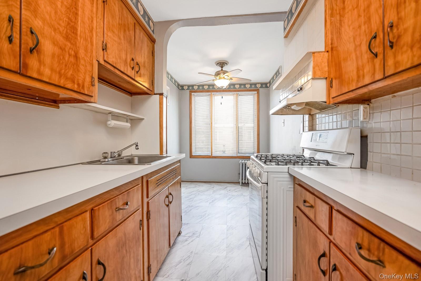 Single Family 83rd Street Queens, NY 11379, MLS-984949-20