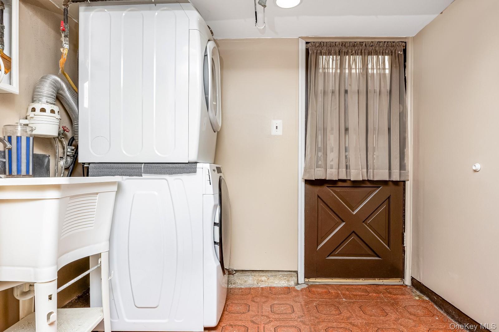 Single Family 83rd Street Queens, NY 11379, MLS-984949-27