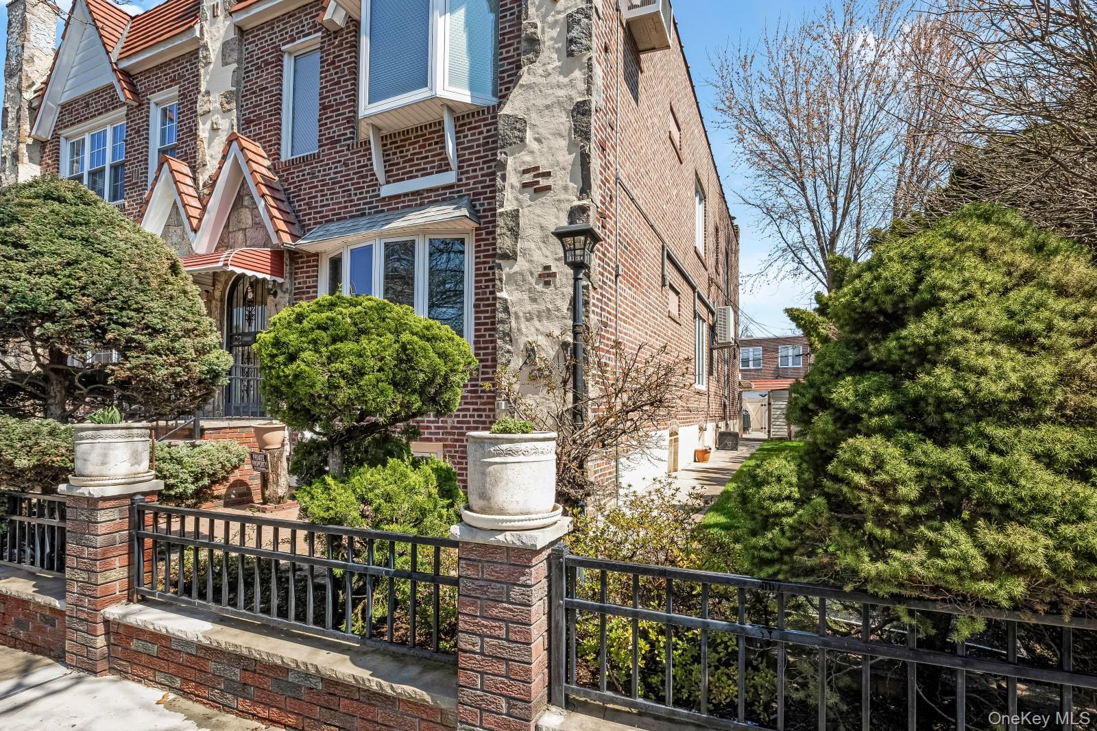 Single Family 83rd Street Queens, NY 11379, MLS-984949-3