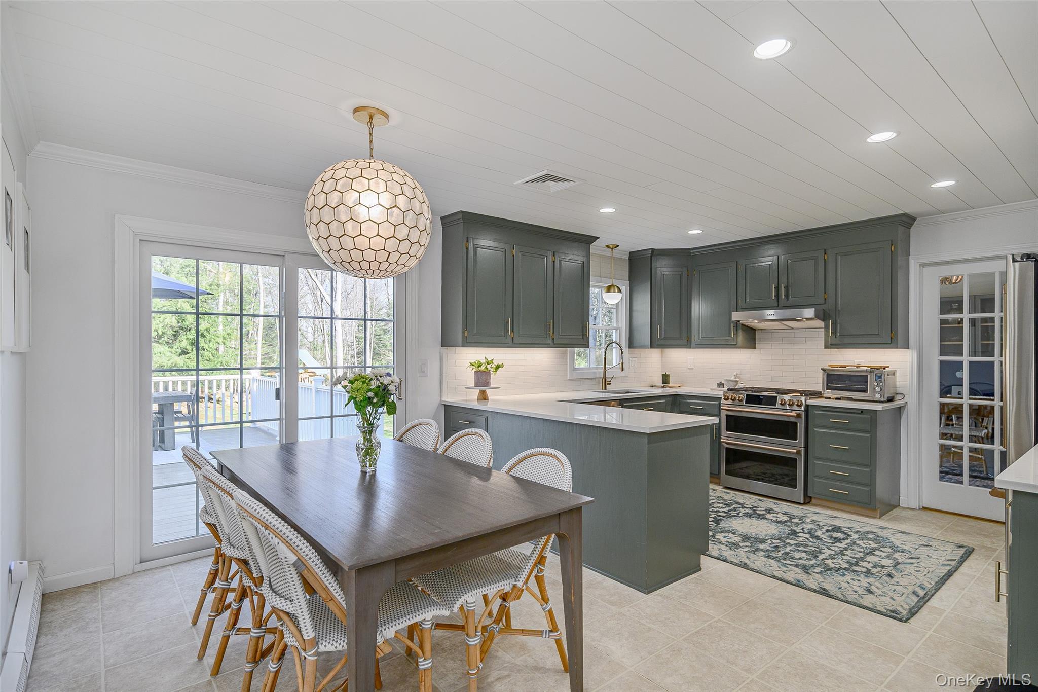 Single Family Timber Mill Connecticut  Out Of Area, NY 06482, MLS-984962-15