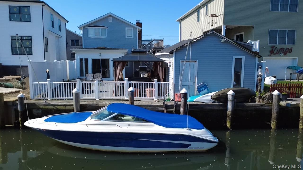 Single Family Alder Road  Nassau County, NY 11710, MLS-984972-3