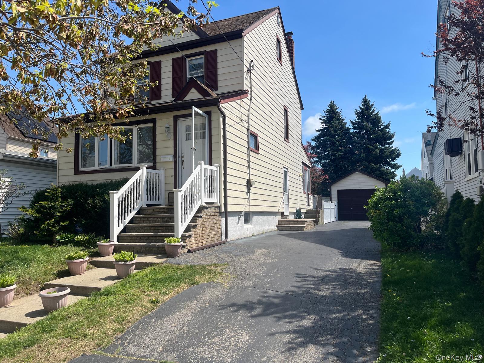 Single Family Carstairs  Nassau County, NY 11581, MLS-984976-2