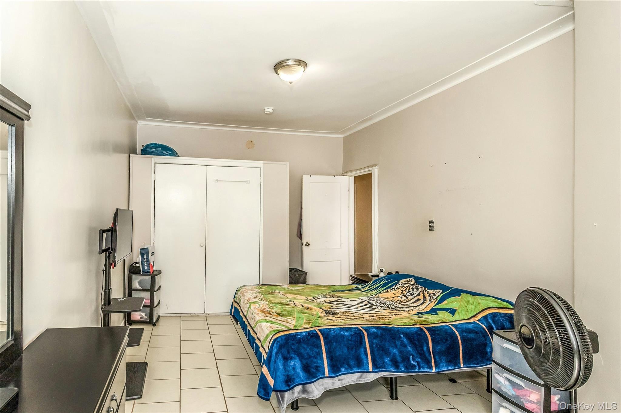 Single Family 64th Queens, NY 11385, MLS-984979-12