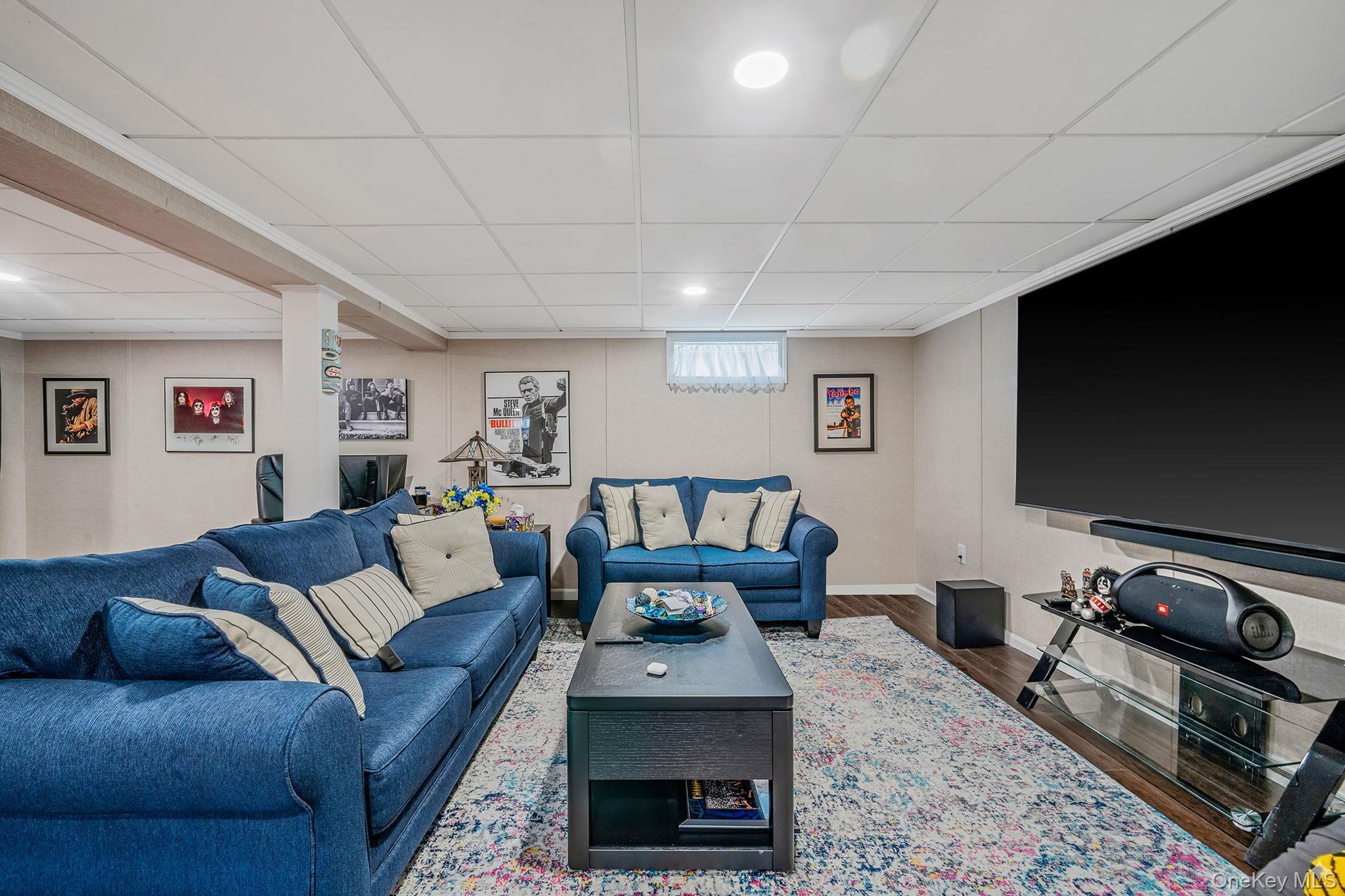 Single Family Clifton  Nassau County, NY 11793, MLS-984997-13