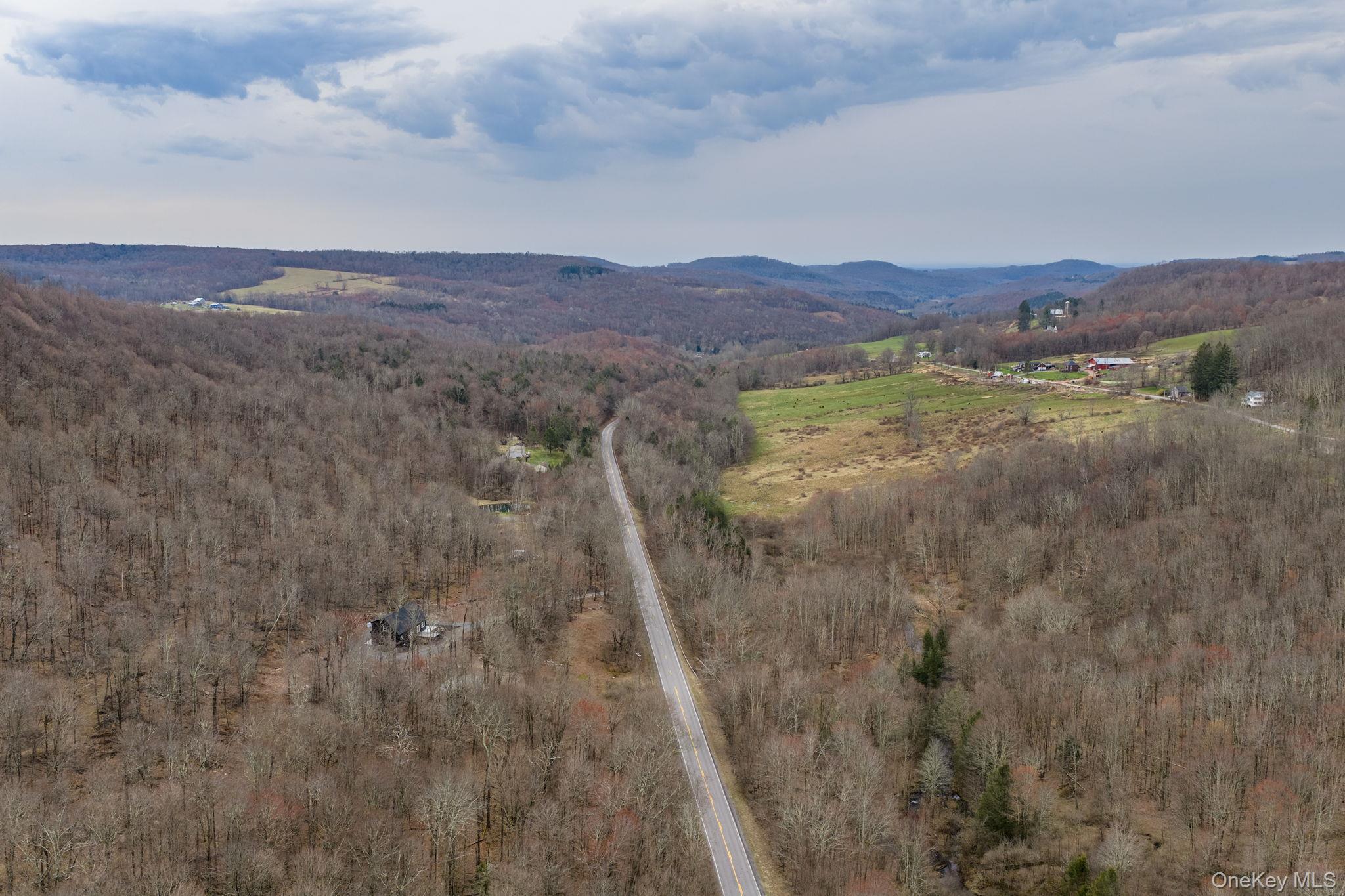 Single Family Gulf  Sullivan County, NY 12724, MLS-985025-27